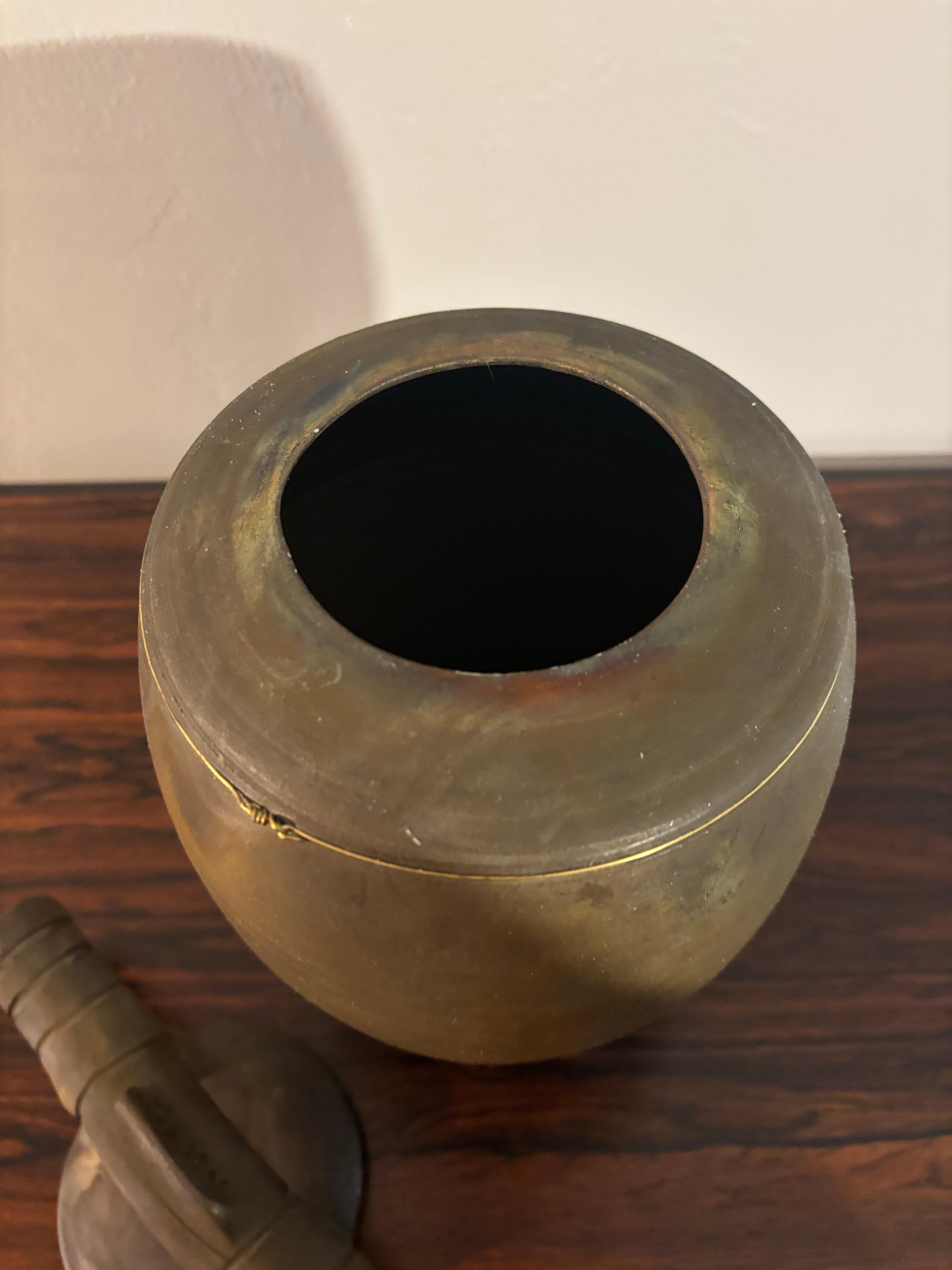 American Studio Pottery Copper Flash Raku Jar with Lid In Good Condition For Sale In Boynton Beach, FL