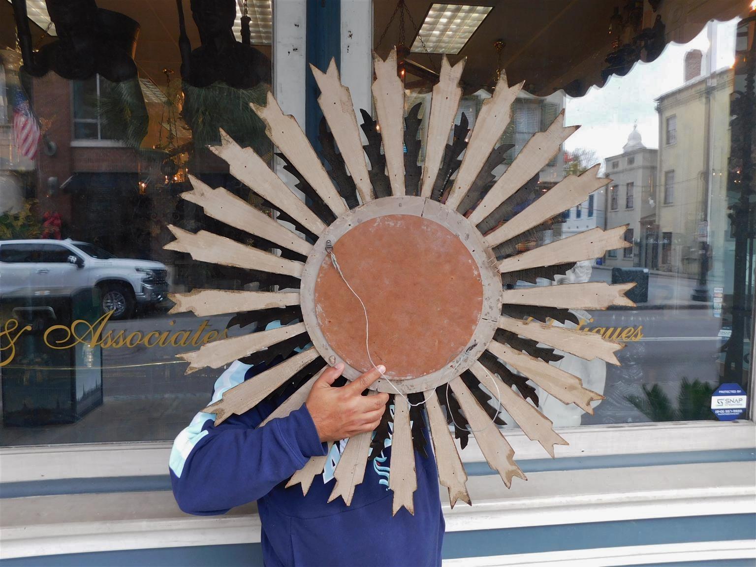 American Sunburst Gilt Carved Wood & Gesso Bullseye Wall Mirror, C. 1870 For Sale 2