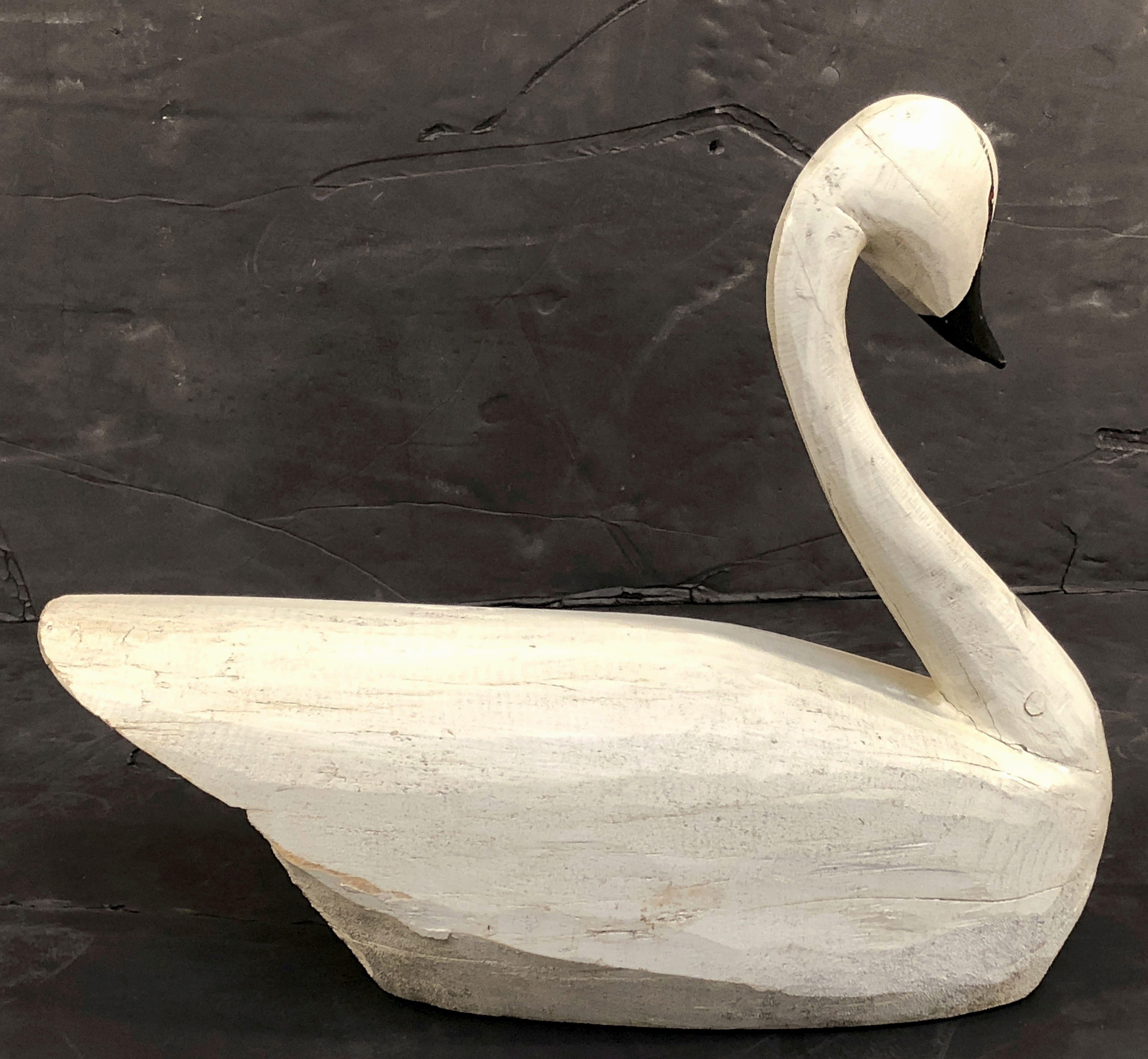 American Swan Decoy or Sculpture of Painted Wood In Good Condition In Austin, TX
