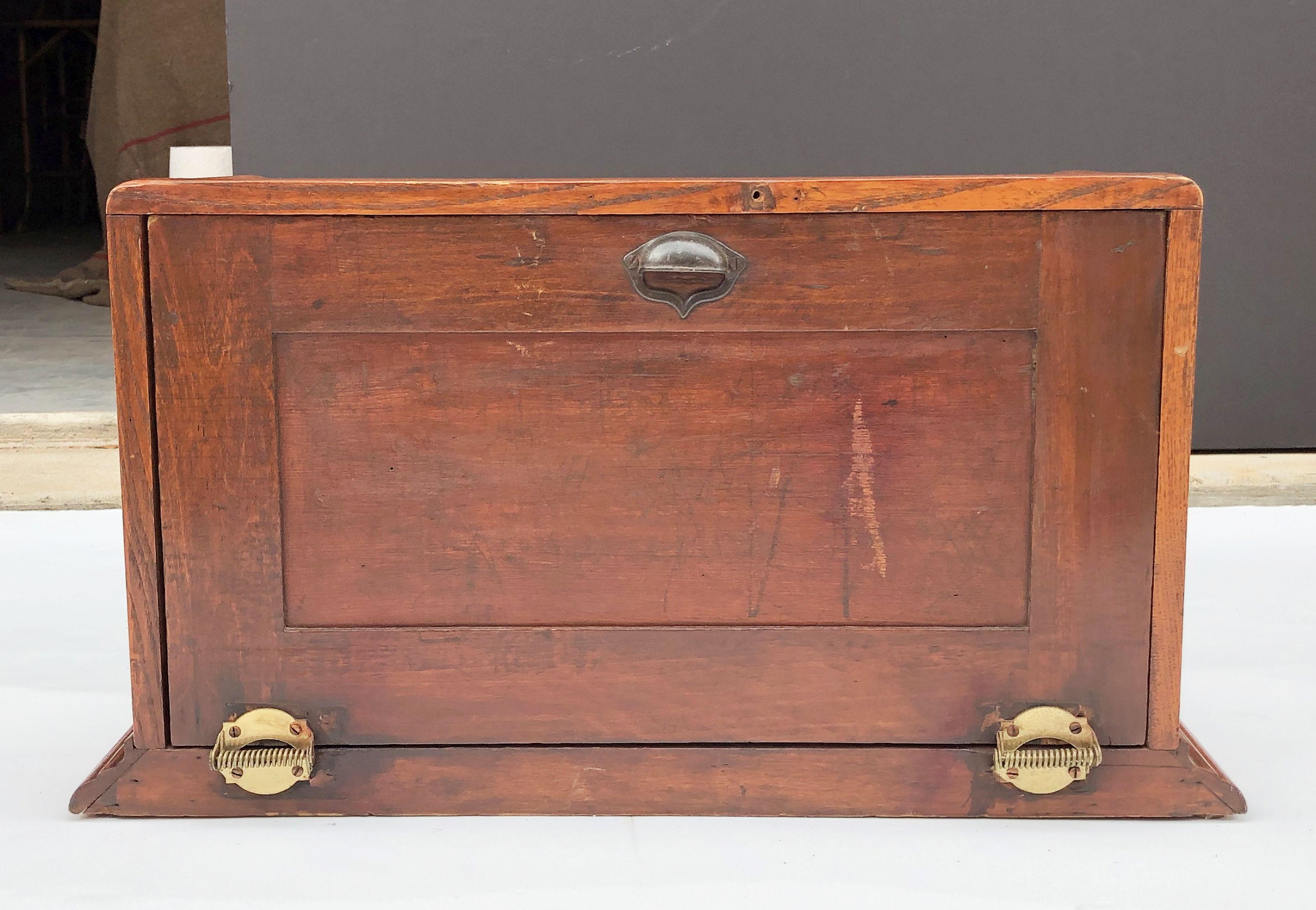 American Table Top Display Case or Vitrine 9