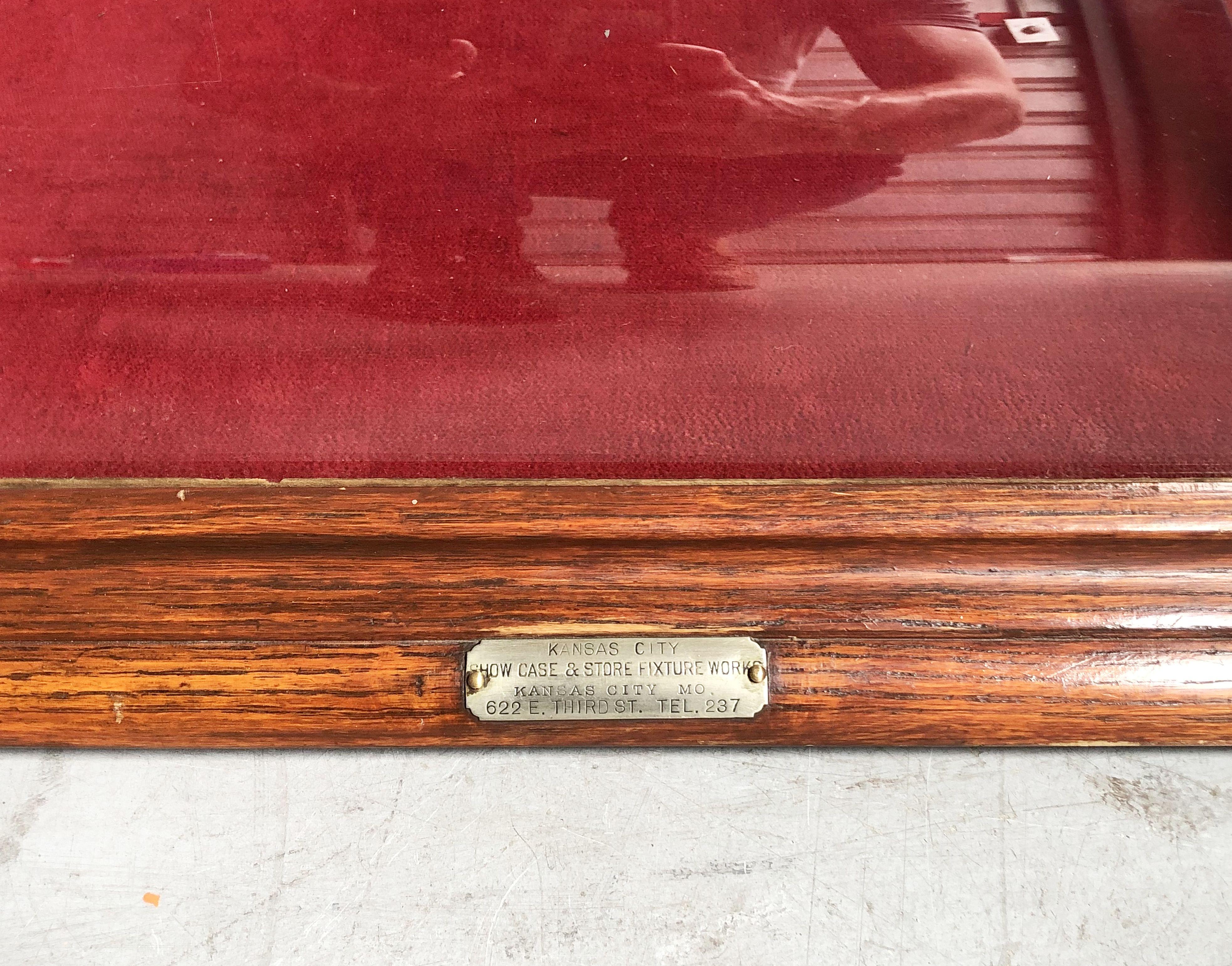 20th Century American Table Top Display Case or Vitrine