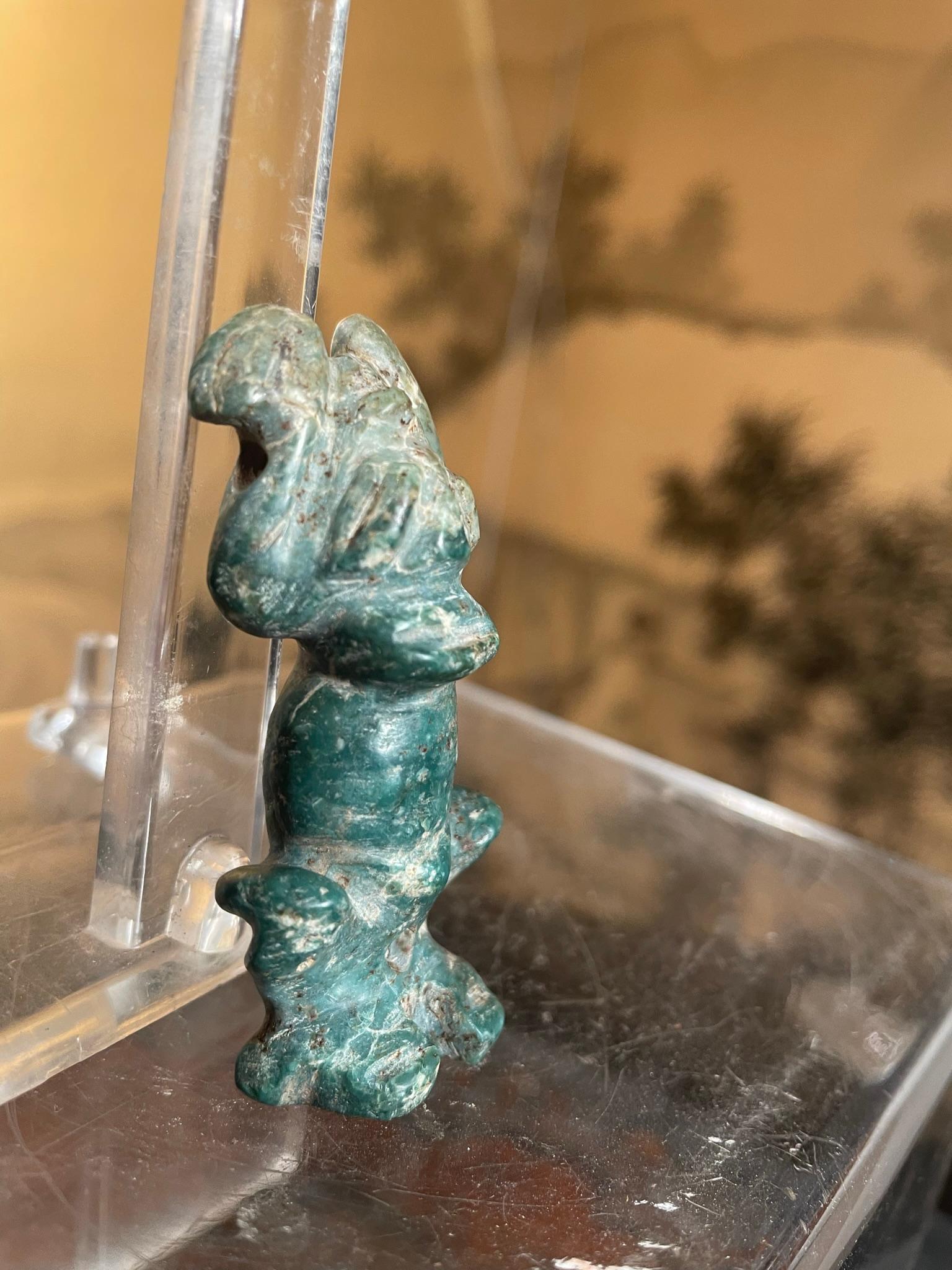 American Taino Encrusted Blue Jade Fertility Figure In Good Condition In South Burlington, VT
