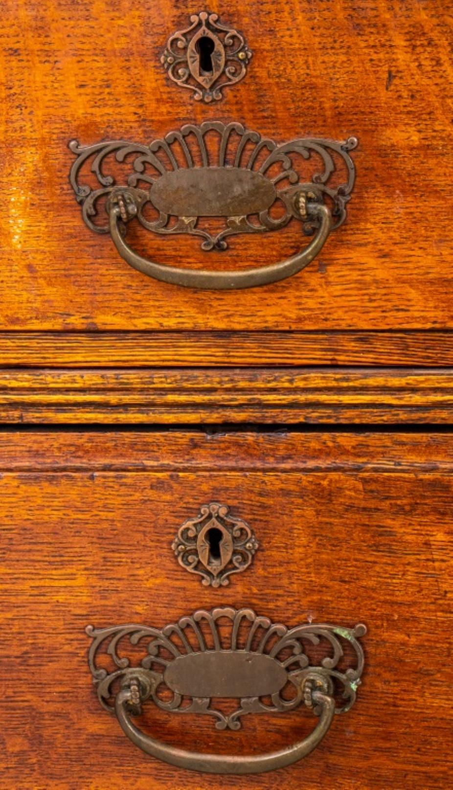 American Classical American Tiger Oak Chest of Drawers, circa 1900