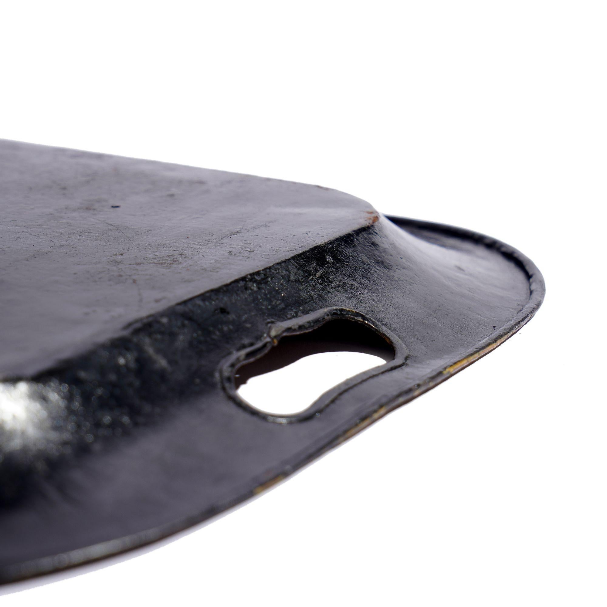 American tole tea tray with pierced handle grips, 1800’s For Sale 3