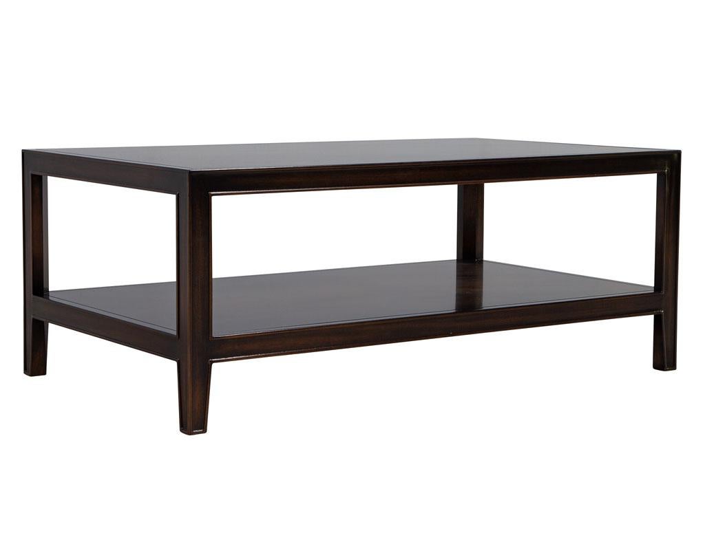 American Transitional Mahogany 2 Tier Coffee Table In Excellent Condition For Sale In North York, ON