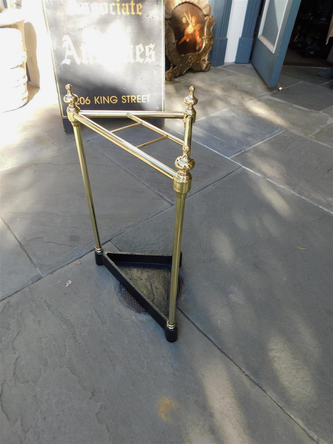 American Triangular Brass & Iron Urn Finial Four Slotted Umbrella Stand, C. 1880 In Excellent Condition For Sale In Hollywood, SC
