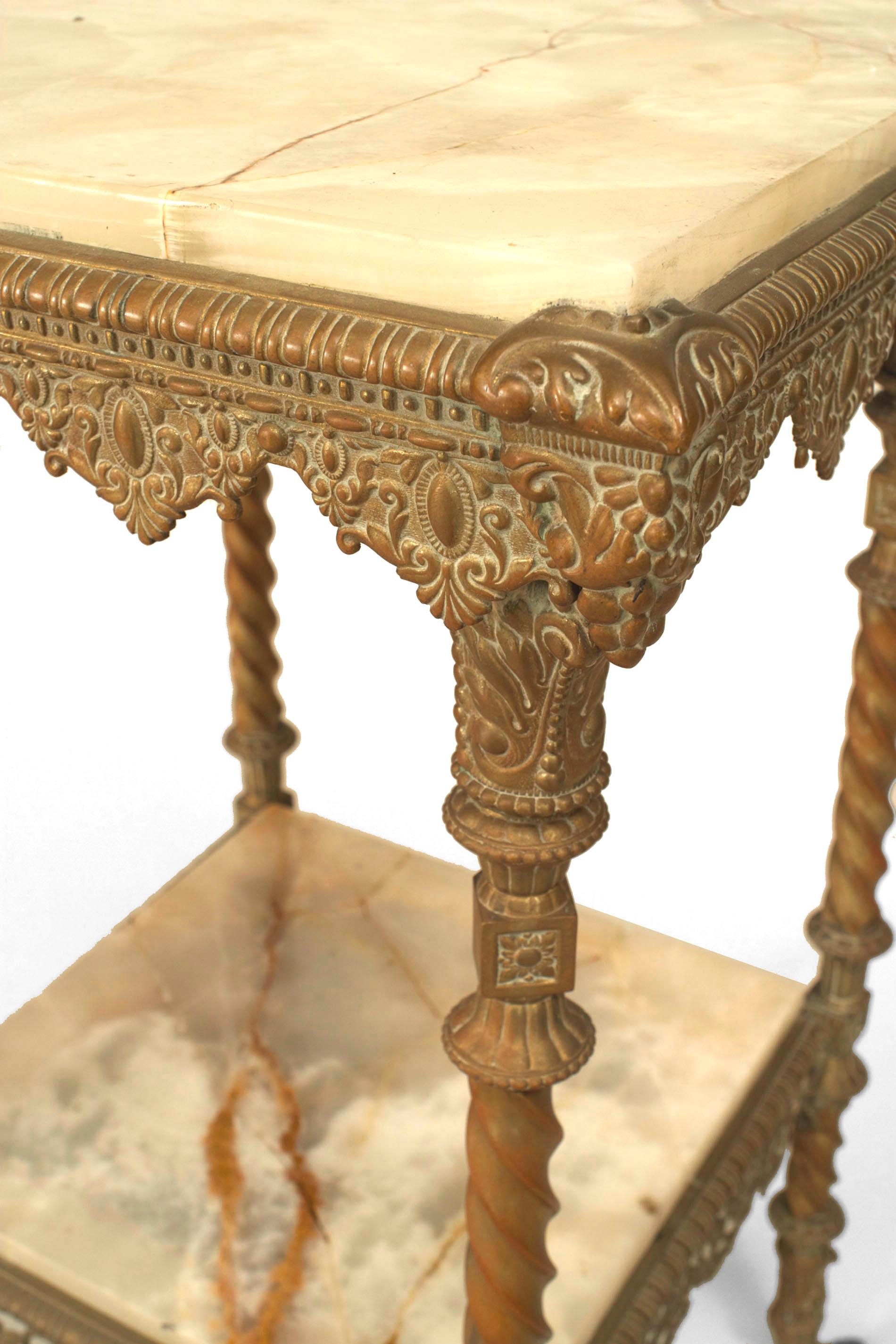 American Victorian Brass End Table In Good Condition For Sale In New York, NY