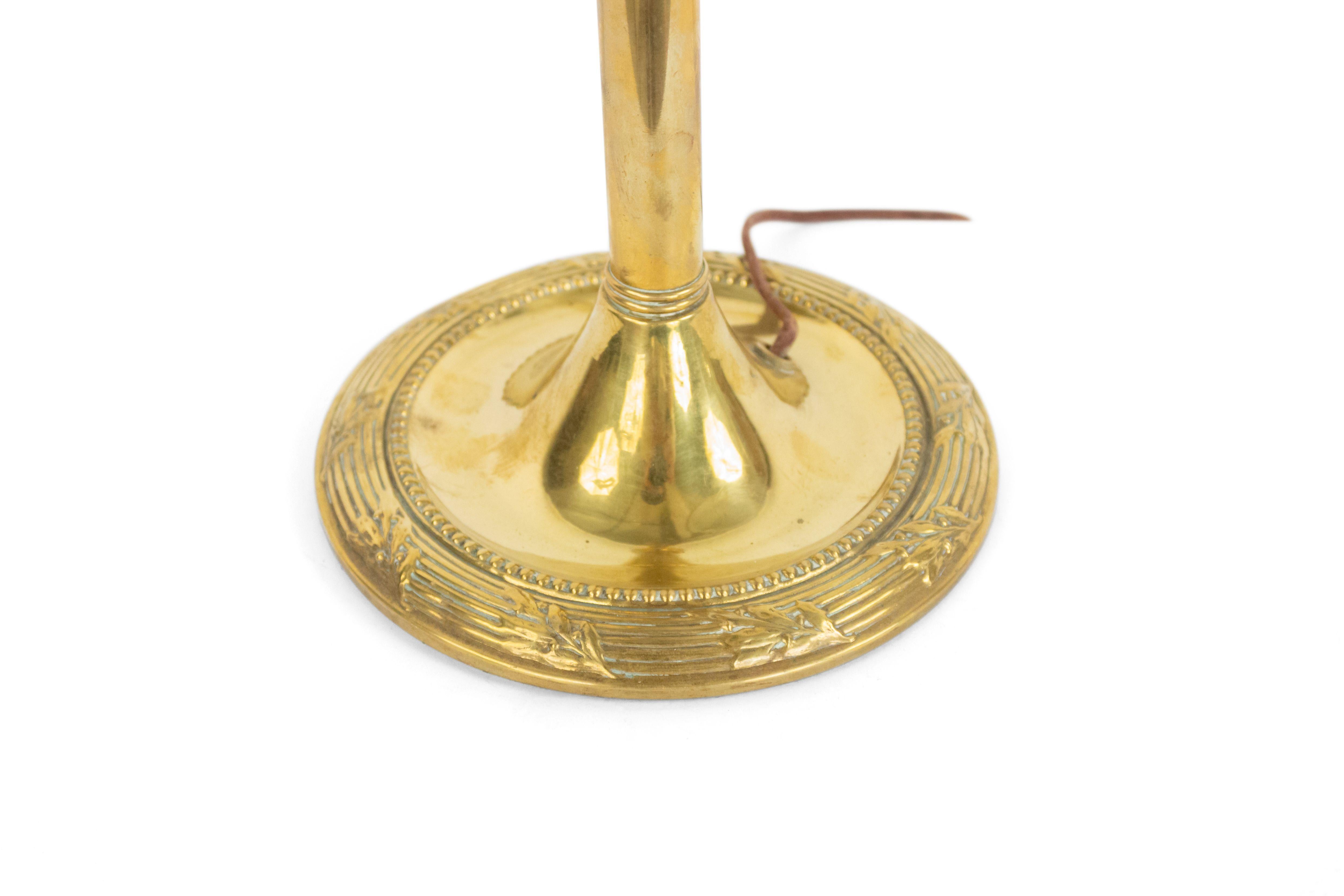 American Victorian Brass Gorham Student Lamp In Good Condition For Sale In New York, NY