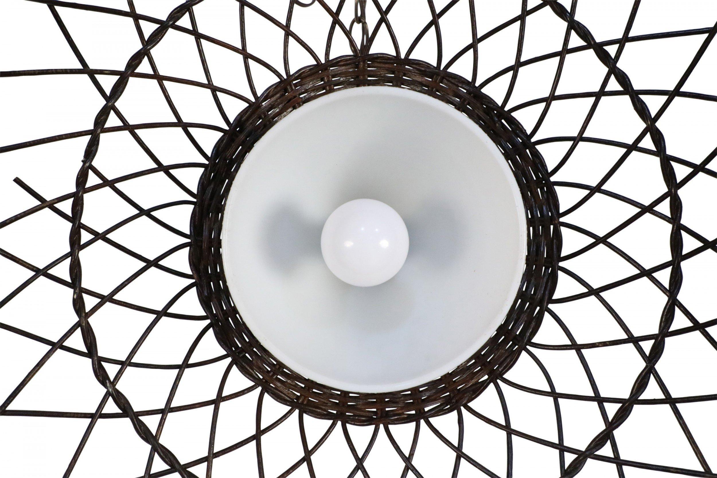 XIX secolo Lampadario vittoriano americano in vimini marrone in vendita