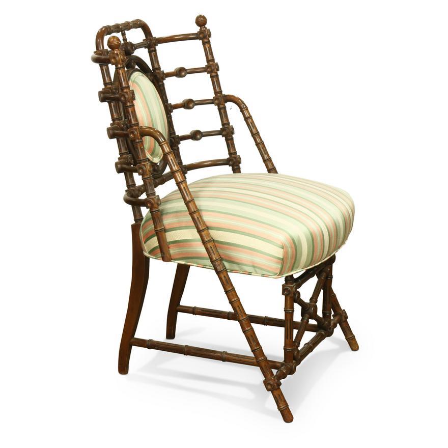 Antiker viktorianischer geschnitzter Parlor-Stuhl aus Nussbaumholz von George Hunzinger, um 1869 (Neorenaissance) im Angebot