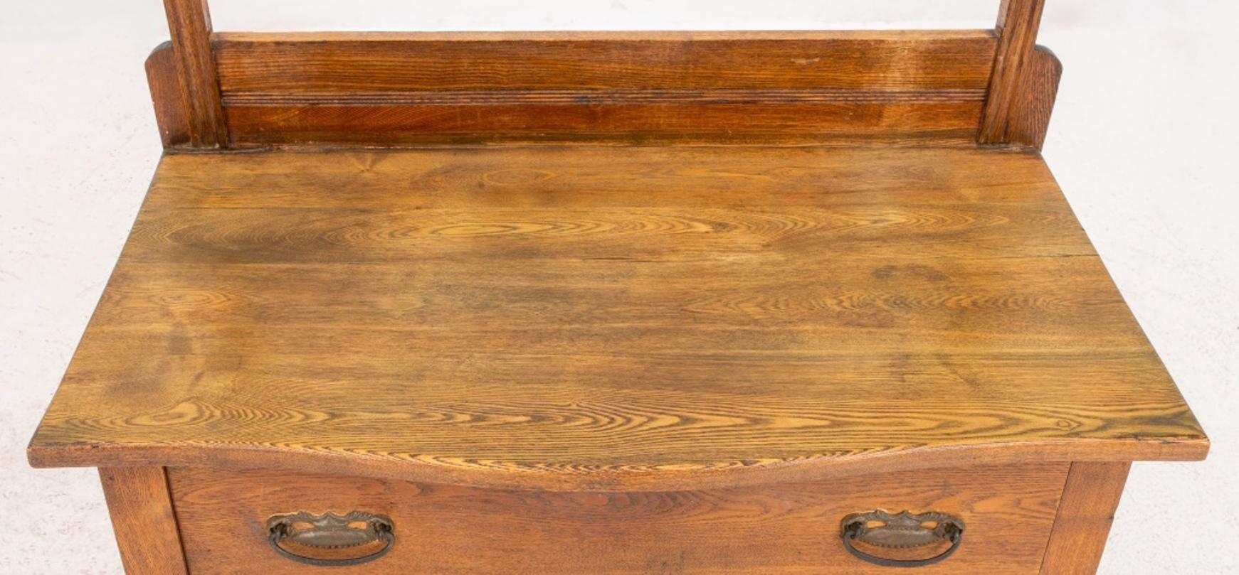 Late Victorian American Victorian Country Oak Wash Stand