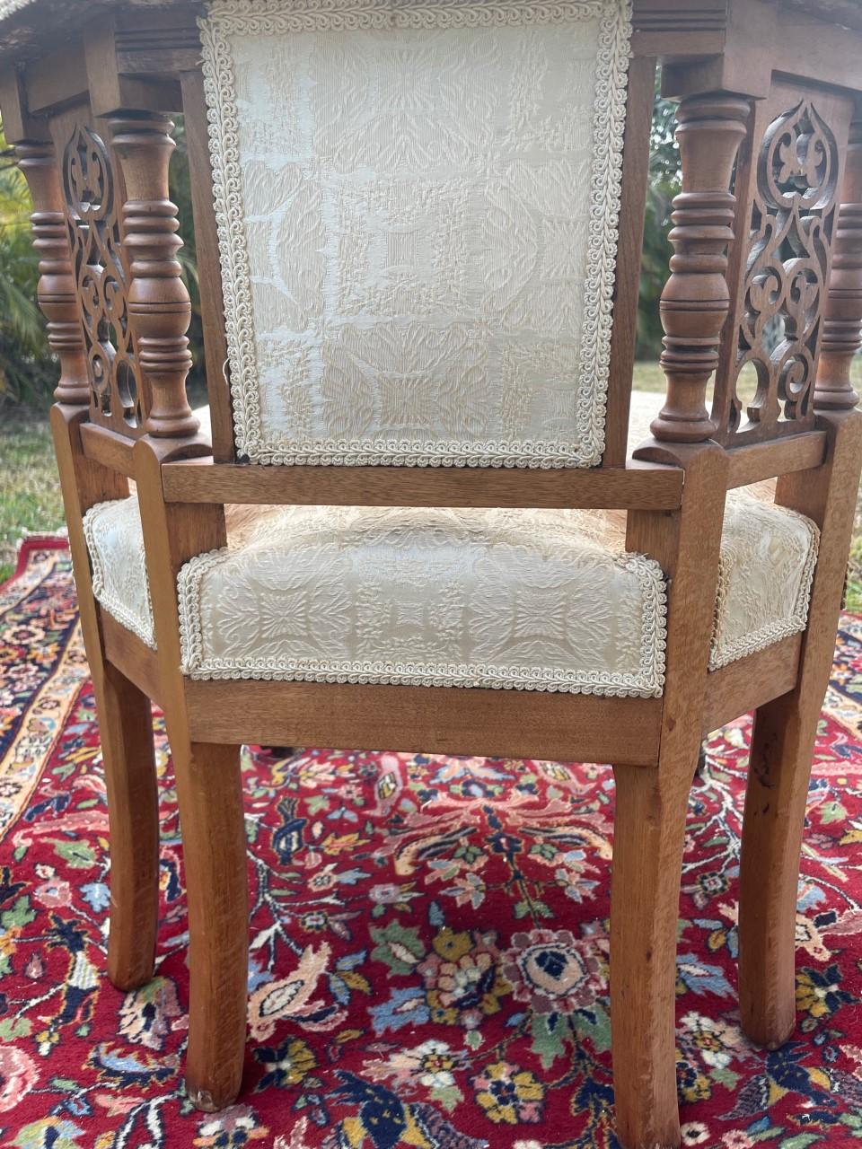 Chaise tapissée américaine Victorienne Eastlake 19ème siècle. en vente 2
