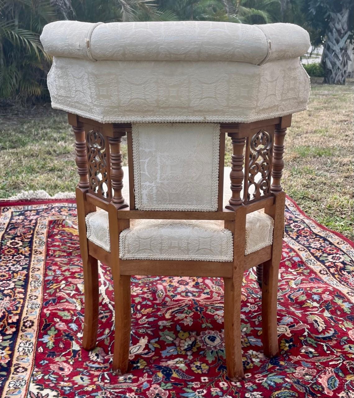 Chaise tapissée américaine Victorienne Eastlake 19ème siècle. Bon état - En vente à Vero Beach, FL