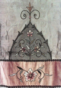 Camino de Mesa Victoriano Americano Bordado en Seda Verde