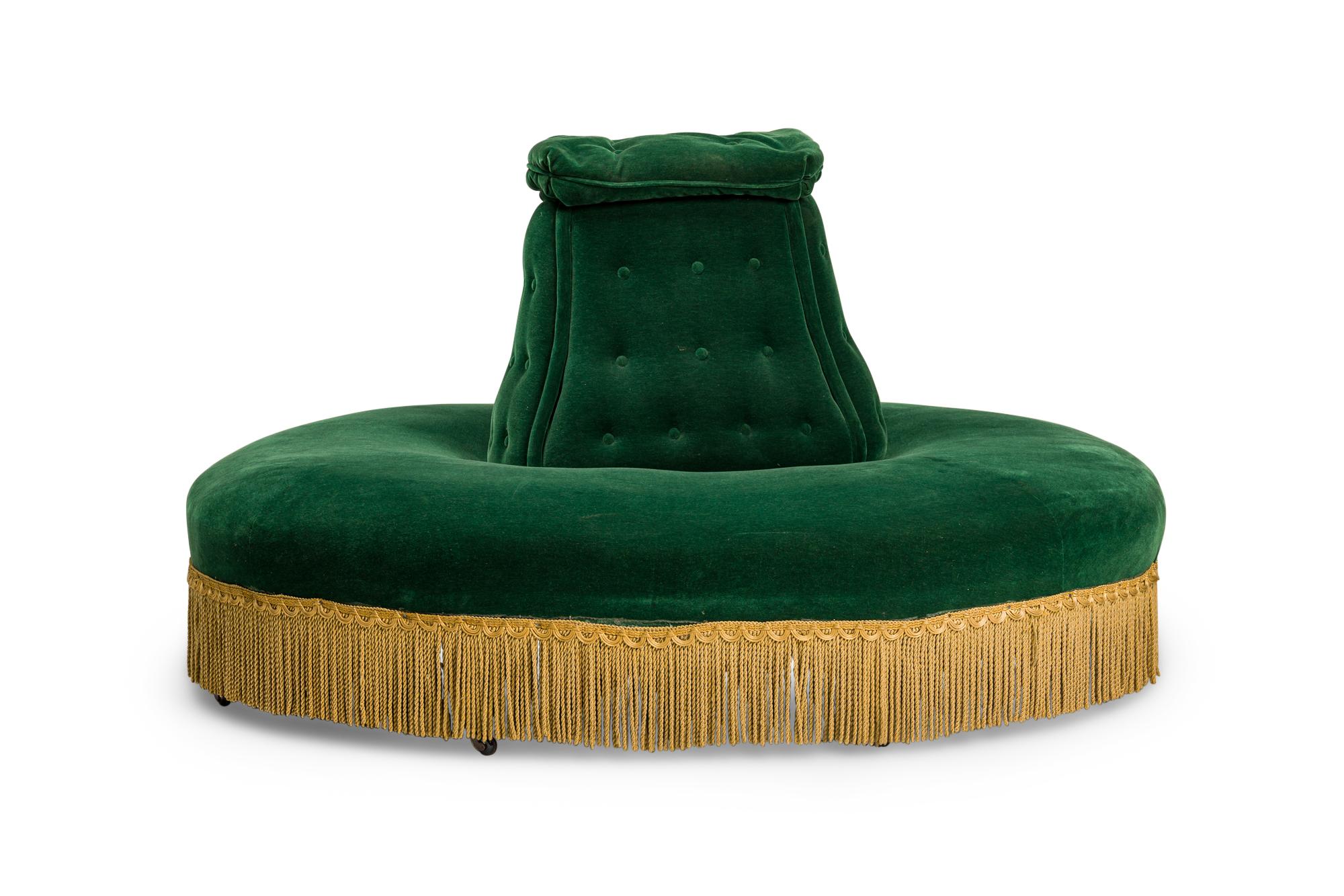 Puf Otomano Victoriano Americano de Terciopelo Verde siglo XIX