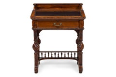 Amerikanischer viktorianischer Herts-Brüder-Schreibtisch mit schräger Front