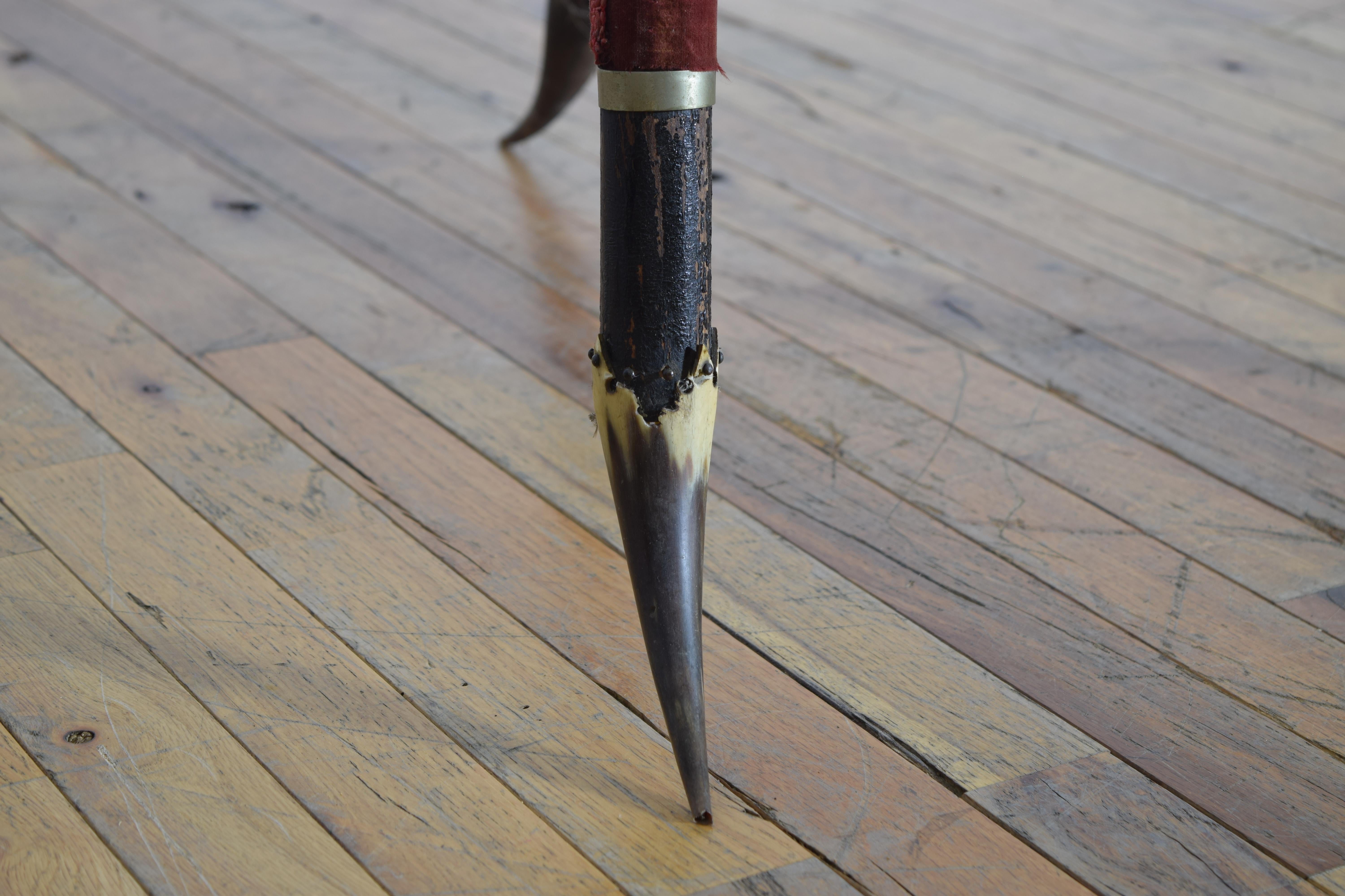 American, Victorian, Horn, Brass, Velvet, & Ebonized Wood Easel, ca. 1875 en vente 5