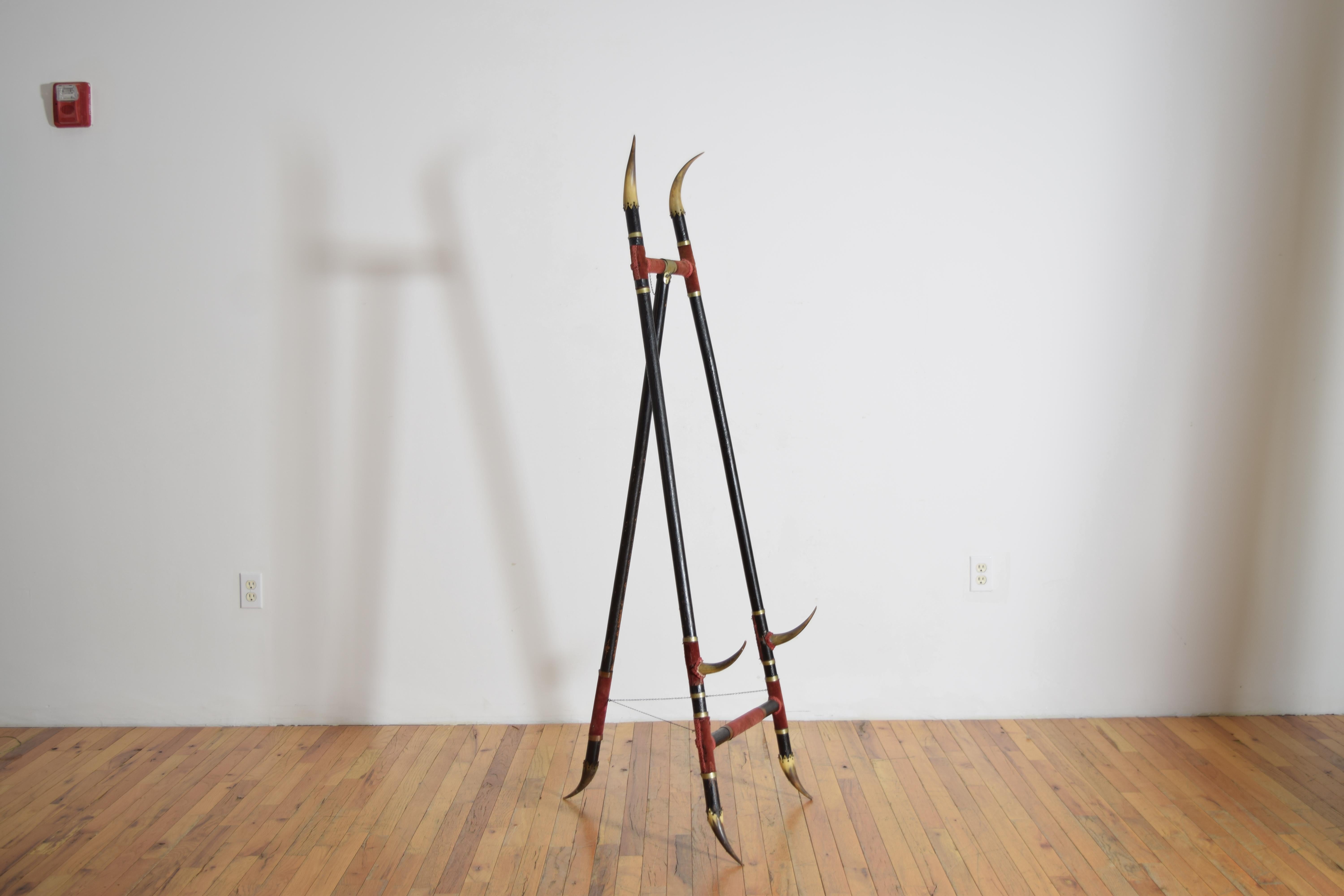 Nord-américain American, Victorian, Horn, Brass, Velvet, & Ebonized Wood Easel, ca. 1875 en vente