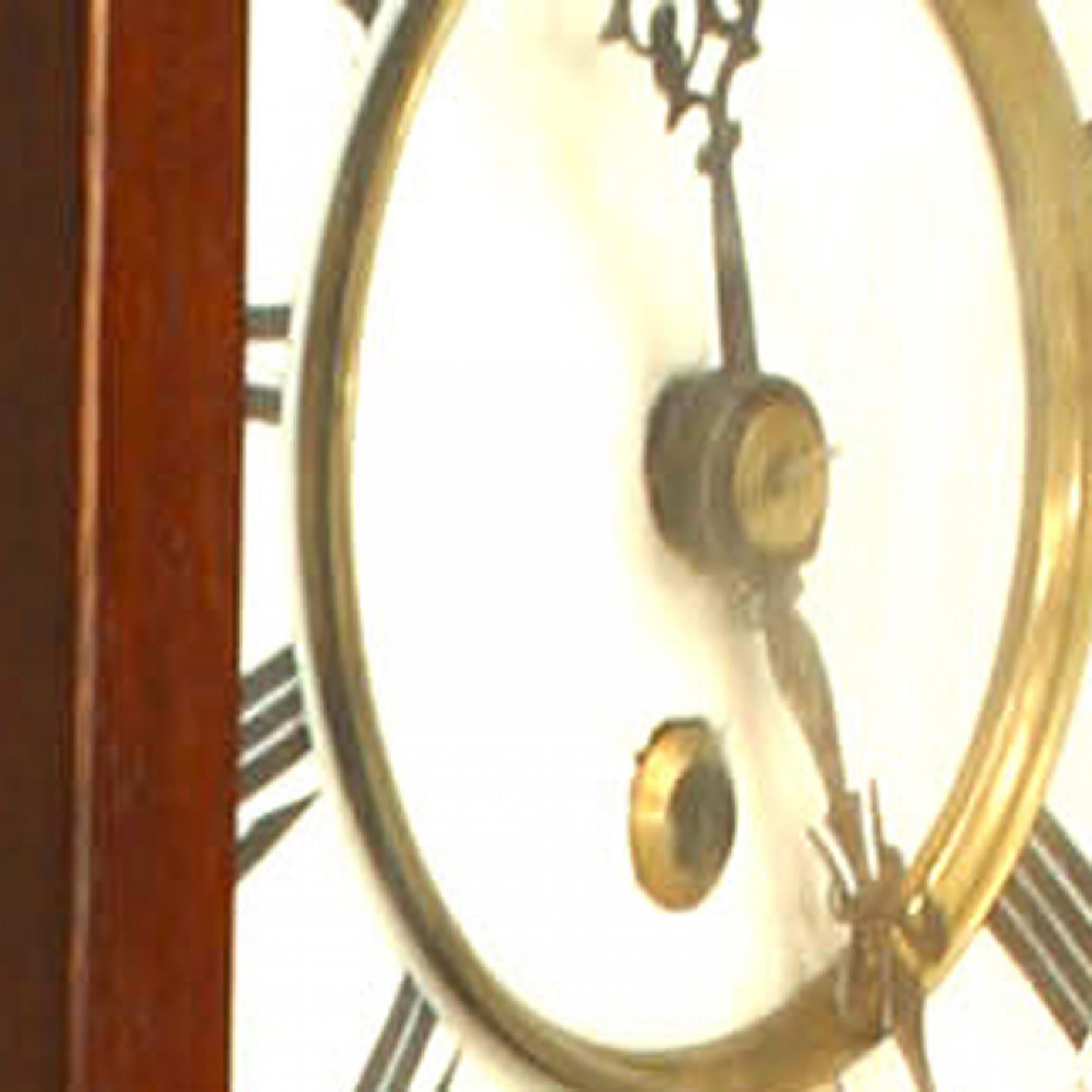 Reloj de pared victoriano americano de caoba Hecho a mano en venta