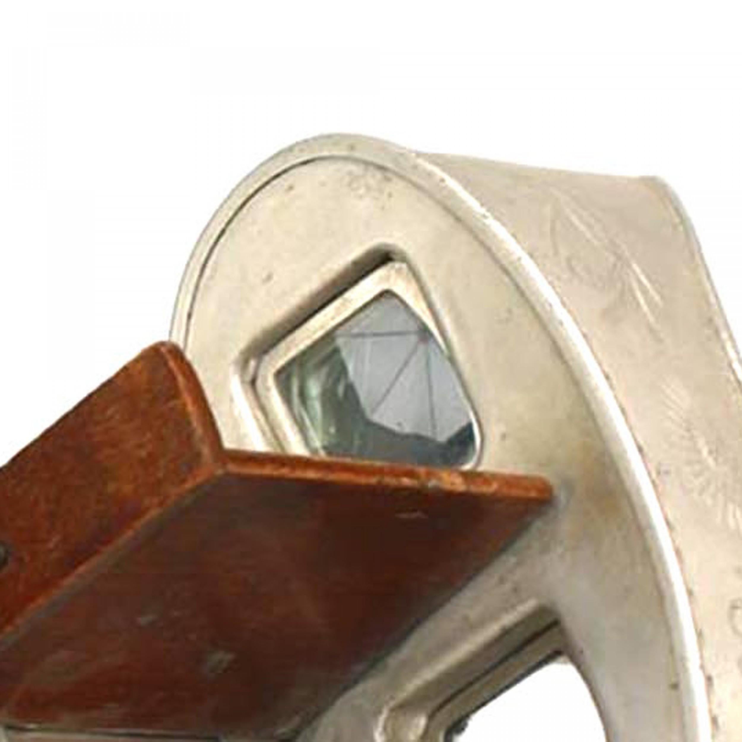 American Victorian Metal Stereoscope In Good Condition For Sale In Queens, NY