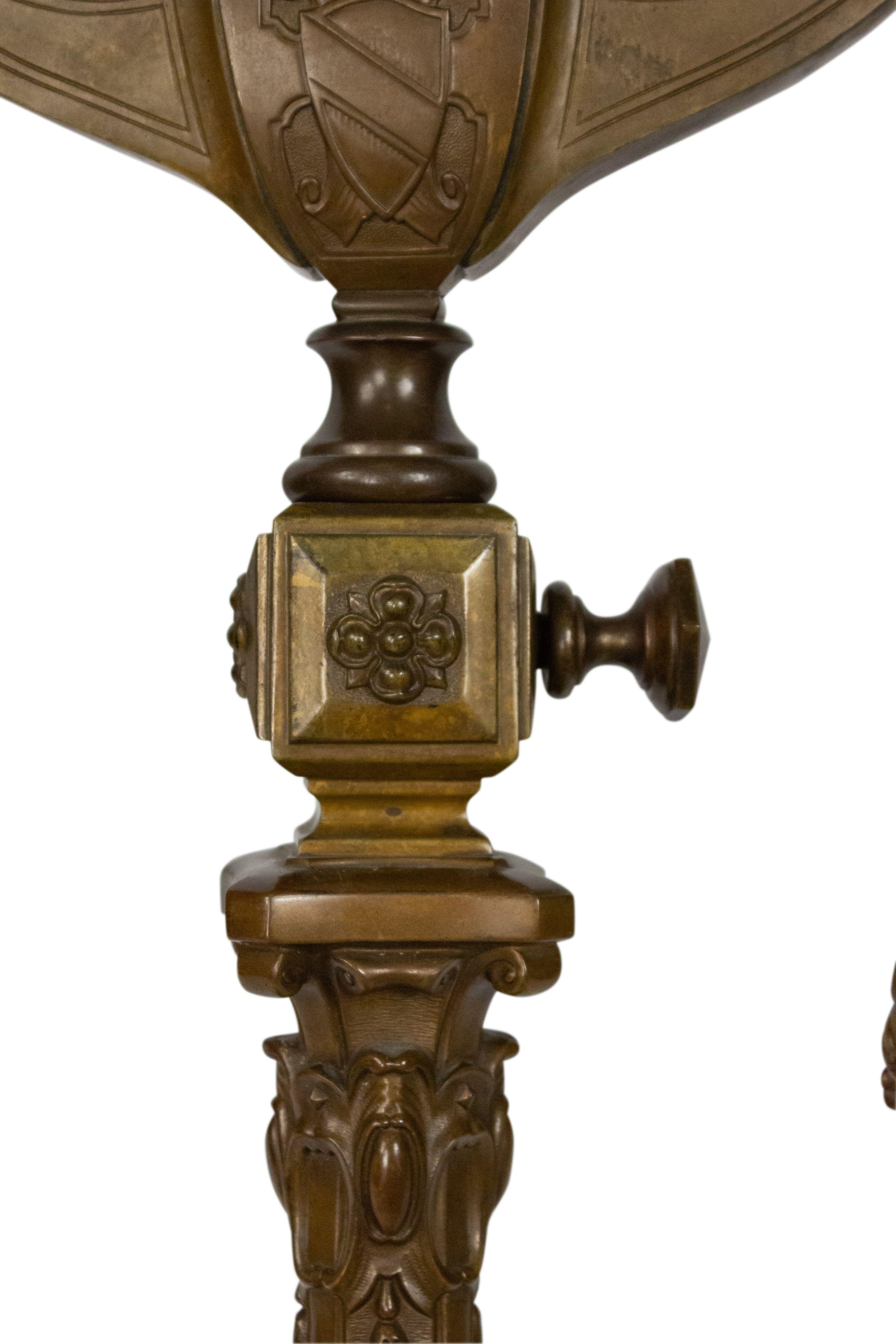 American Victorian Caldwell Bronze Double Student Lamp In Good Condition For Sale In New York, NY