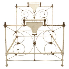 American Victorian Painted Iron Full-size Bed American Victorian Painted Iron Full-size Bed