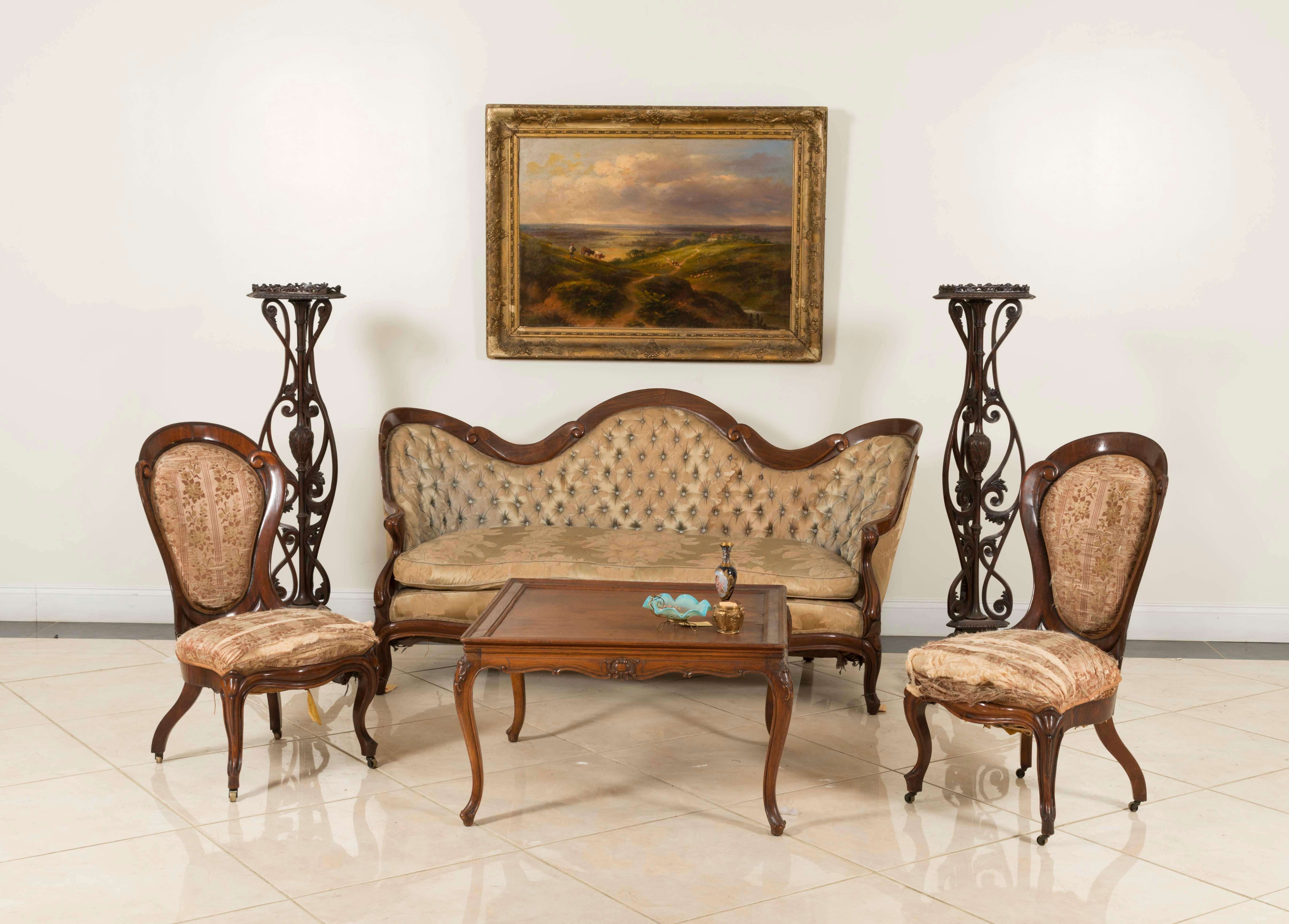 American Victorian Rosewood 6-Piece Living Room Set In Good Condition For Sale In New York, NY