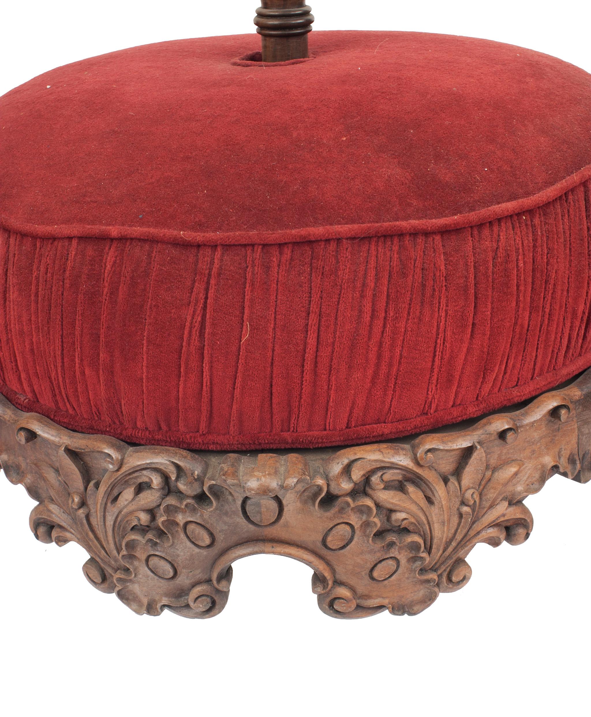 19th Century American Victorian Red Velvet Tete-a-tete For Sale