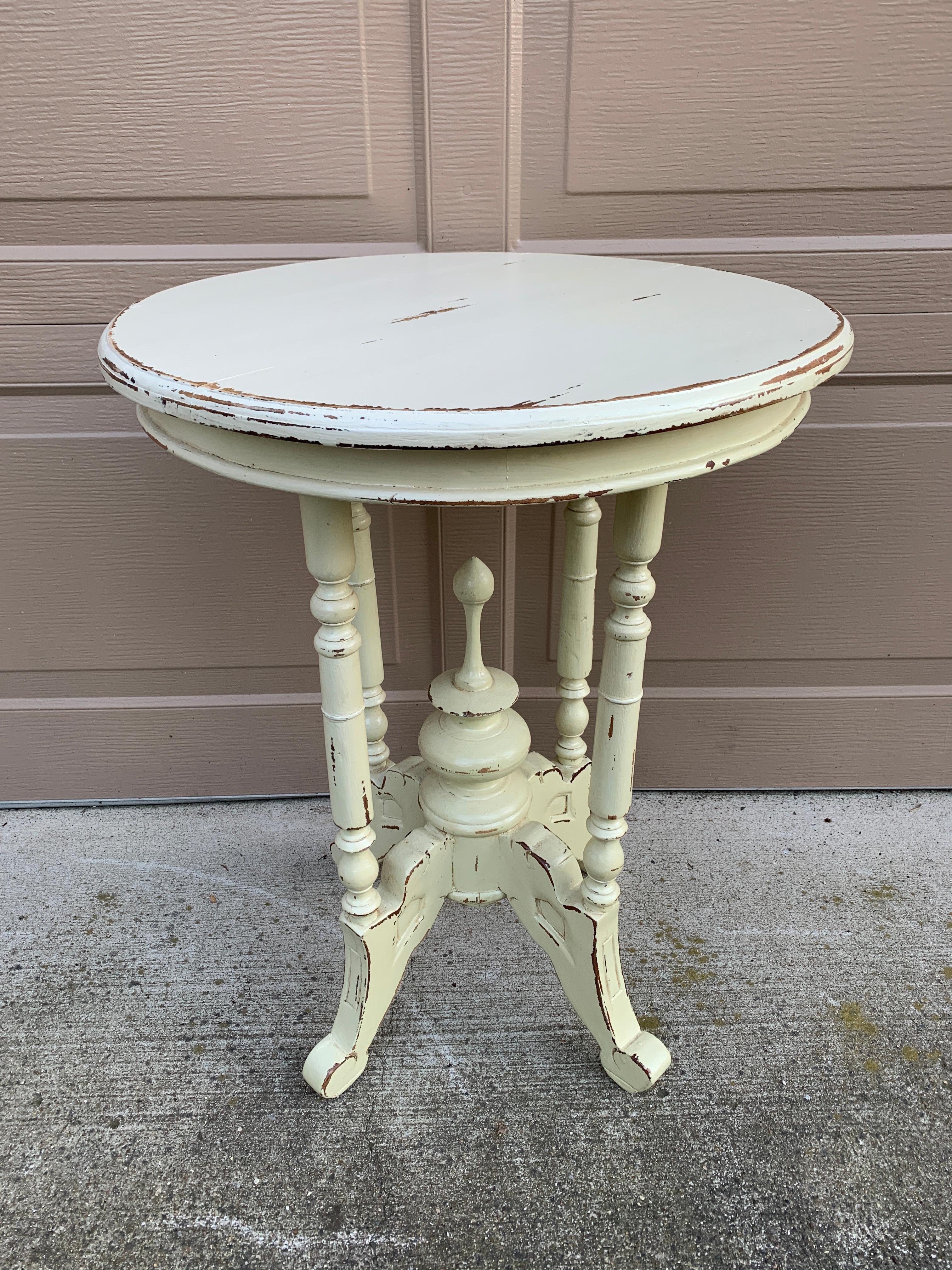 Taiwanese American Victorian Round Painted Walnut Side Table, Late 20th Century For Sale