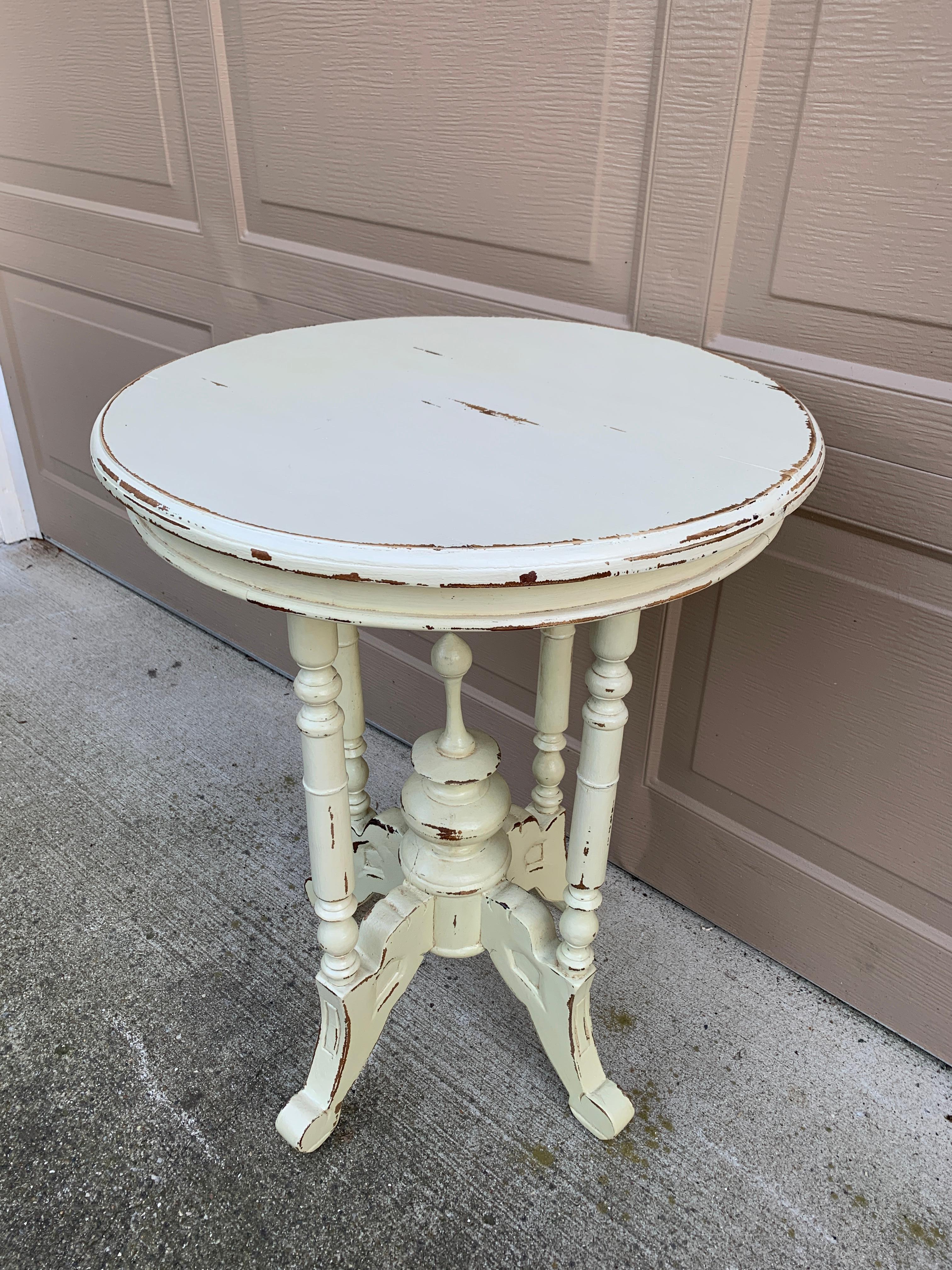 American Victorian Round Painted Walnut Side Table, Late 20th Century For Sale 1