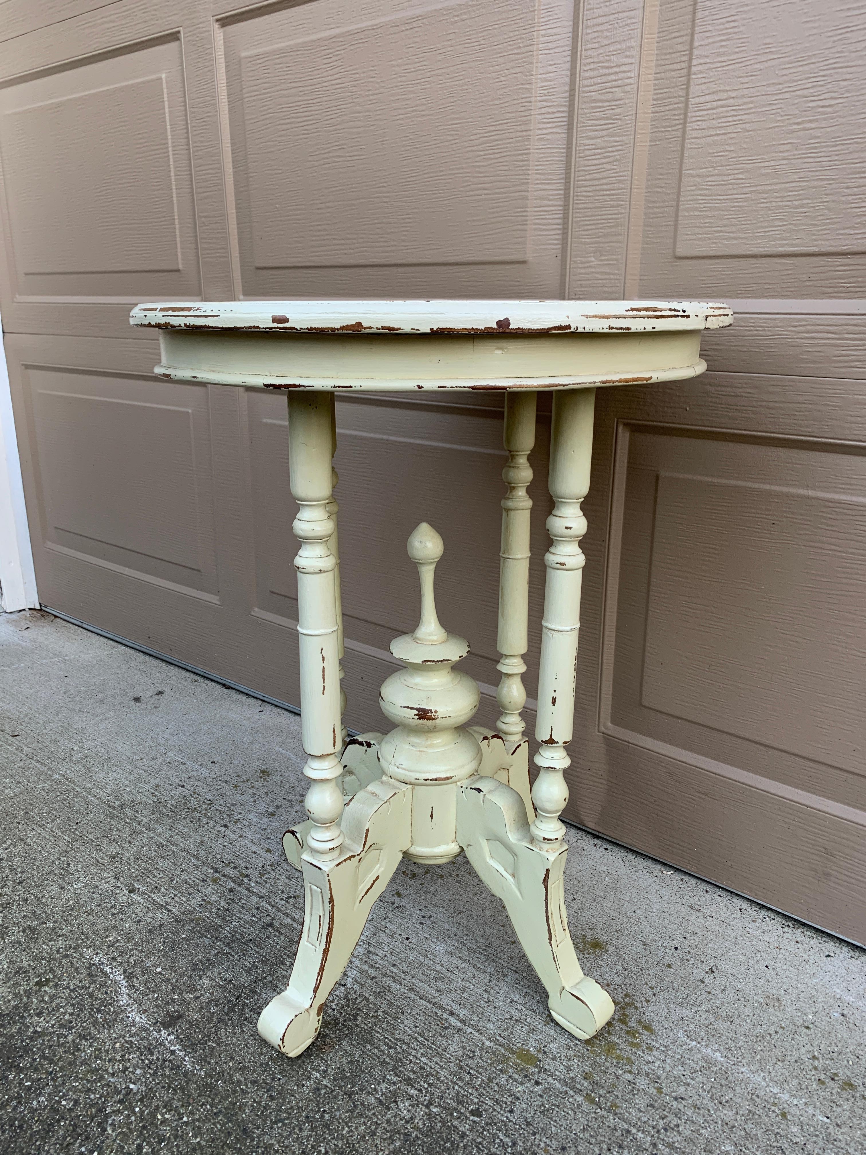 American Victorian Round Painted Walnut Side Table, Late 20th Century For Sale 2