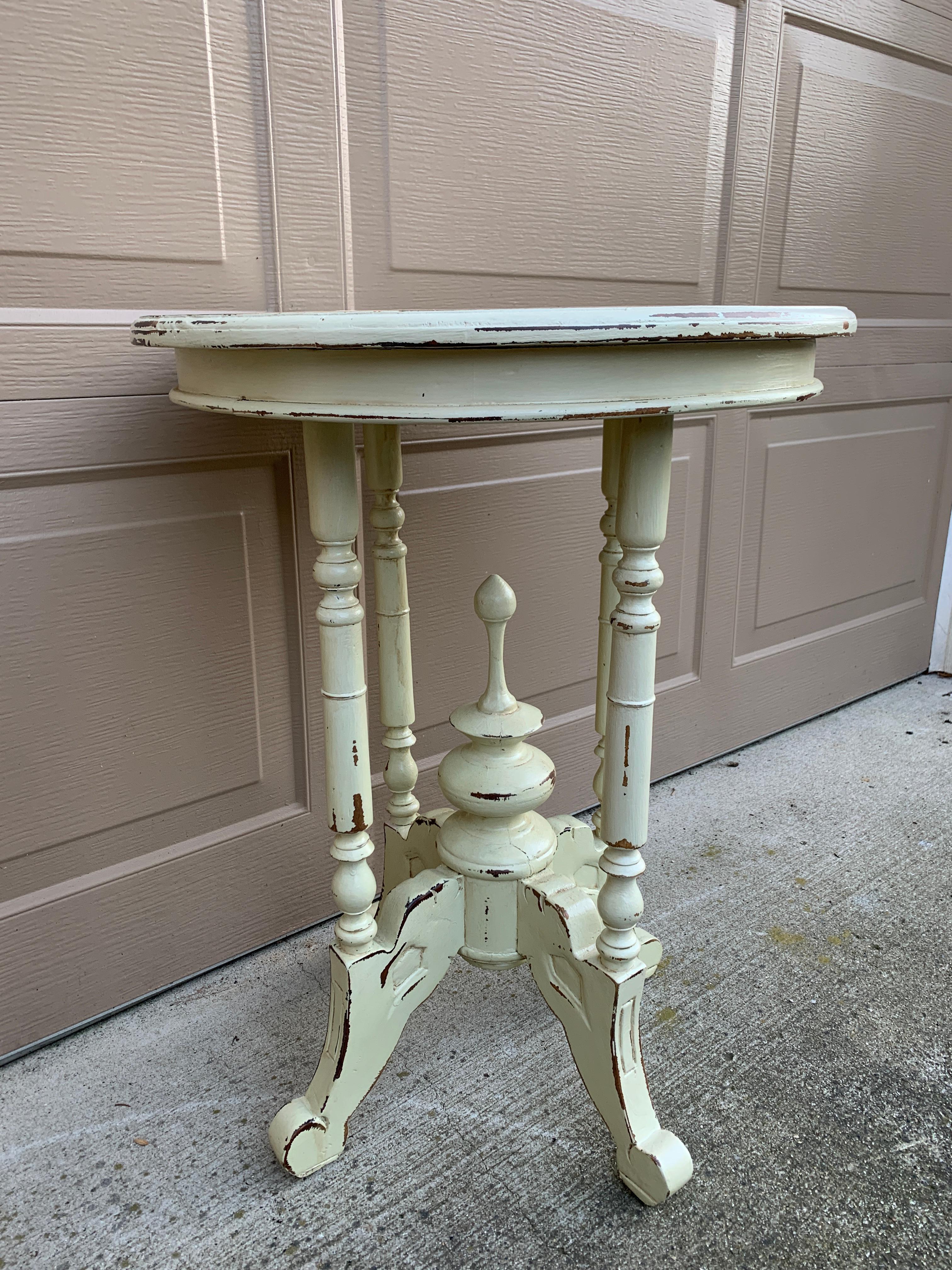 American Victorian Round Painted Walnut Side Table, Late 20th Century For Sale 4