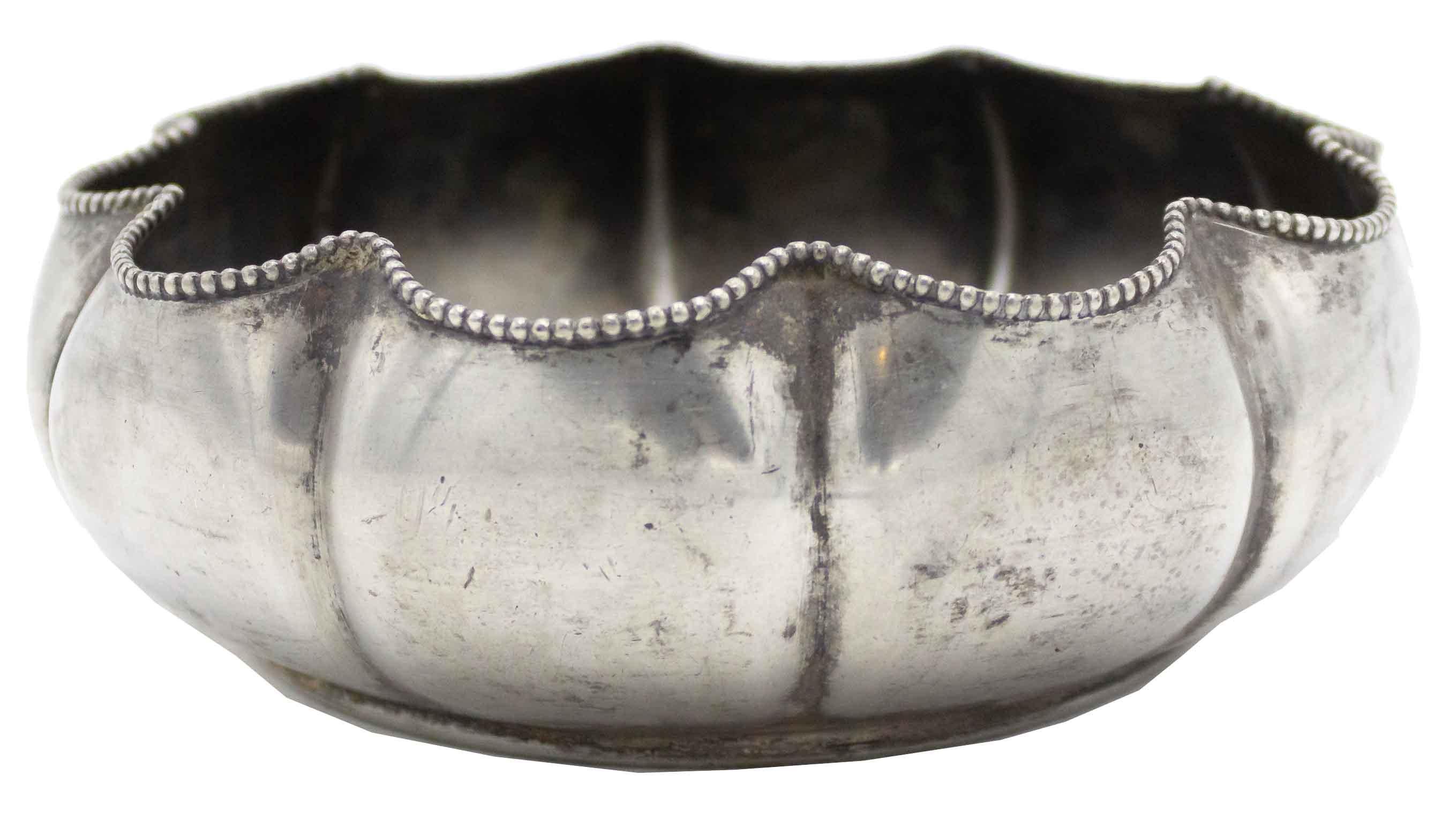 American Victorian silver plate round scalloped shaped bowl with beaded top rim.
 