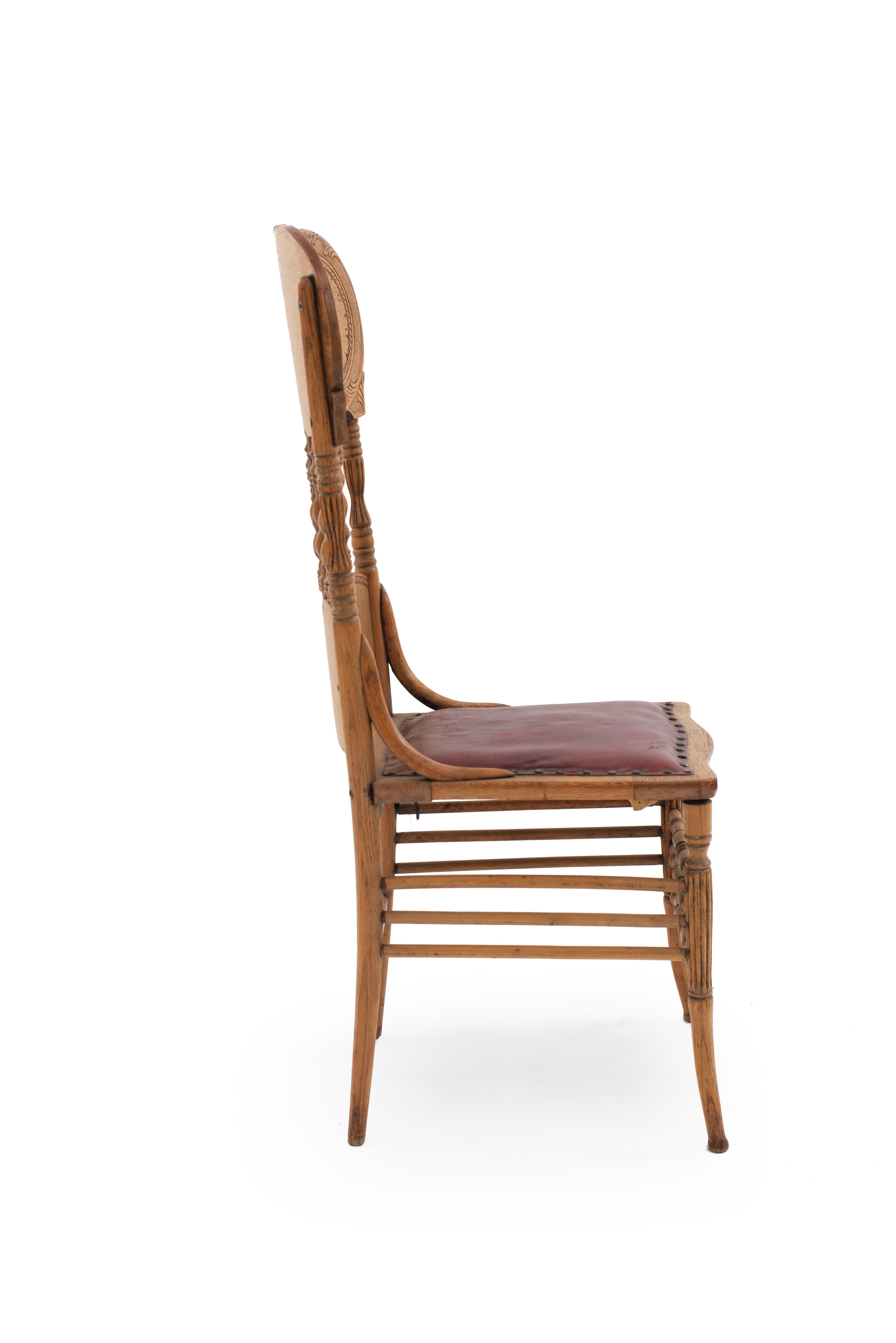 North American Set of 4 American Victorian Oak Side Chairs For Sale