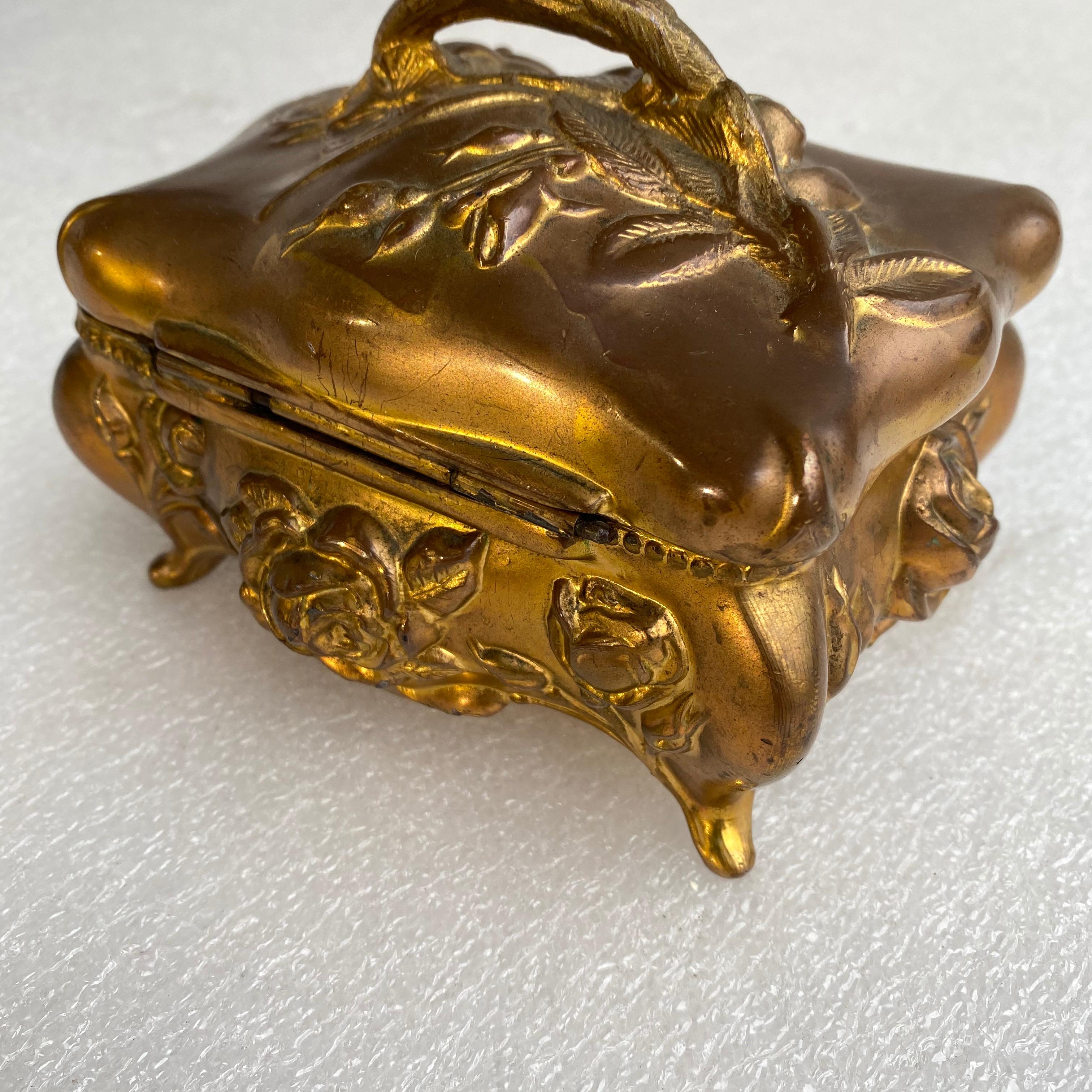 20th Century American Victorian Style Brass Jewelry Box by Wade Manufacturing Group Co. For Sale