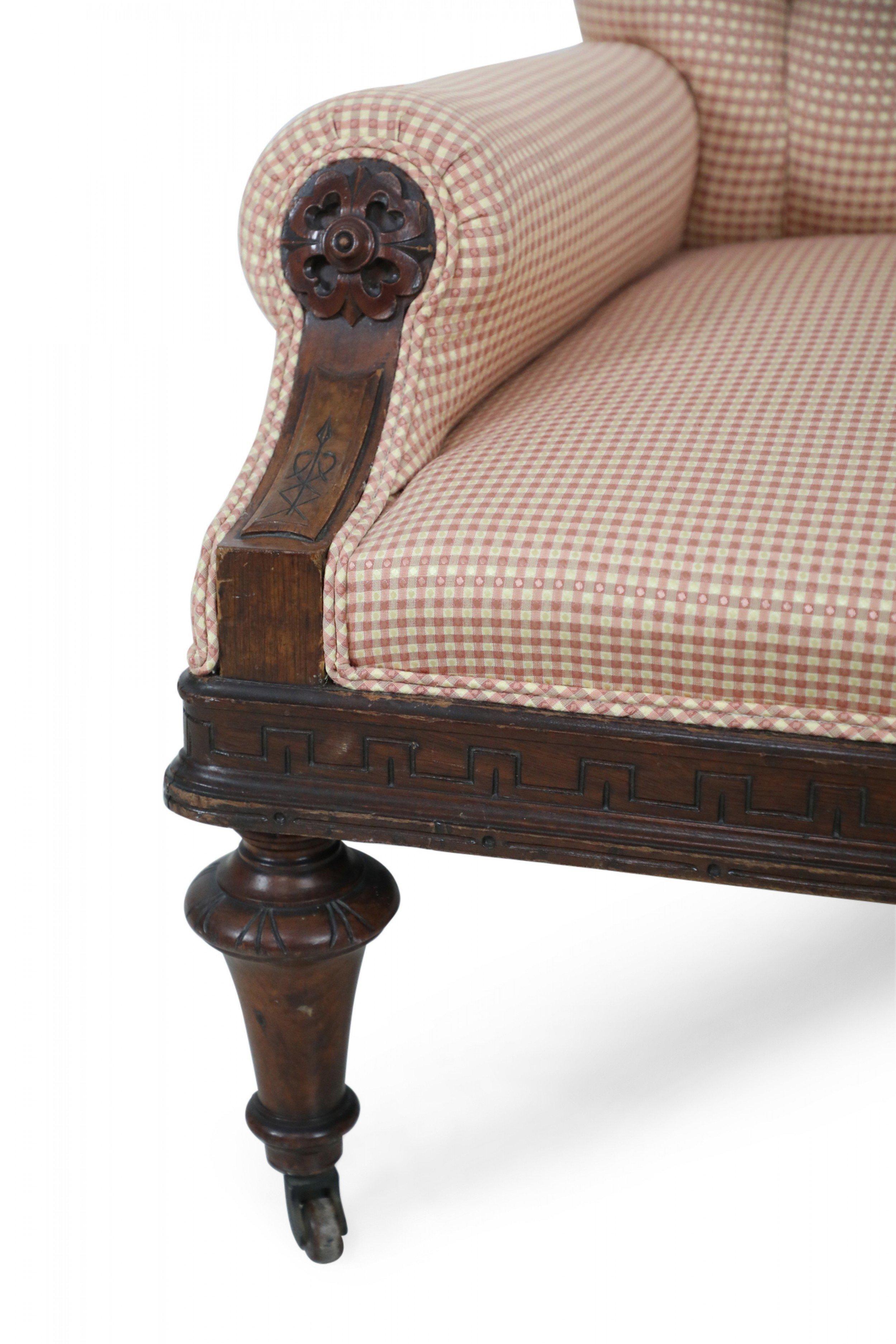 Amerikanischer viktorianischer getufteter gepolsterter rot-beige karierter Mahagoni-Sessel im Angebot 3