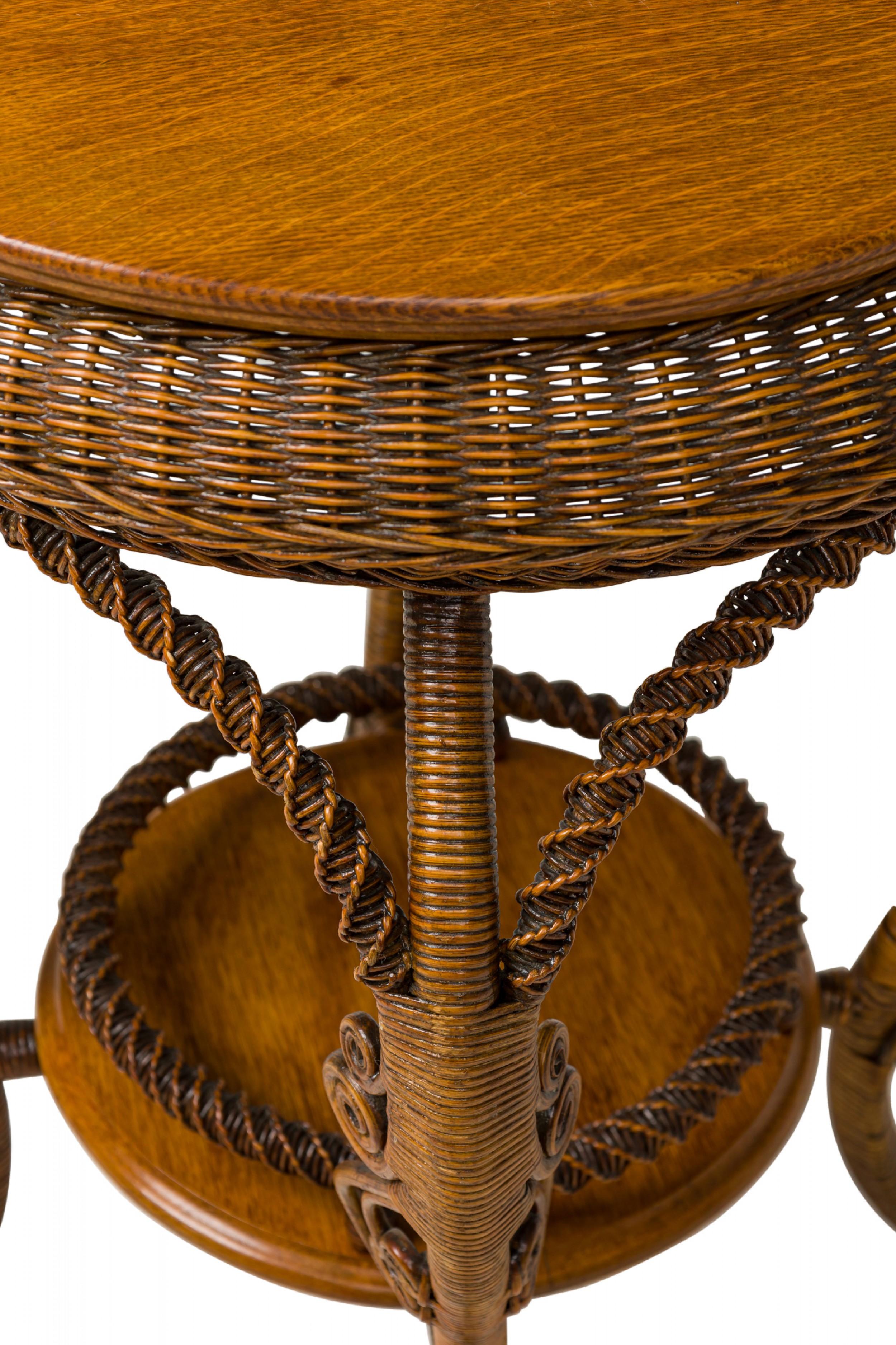 19th Century American Victorian Wicker and Oak Topped Circular Side Table For Sale