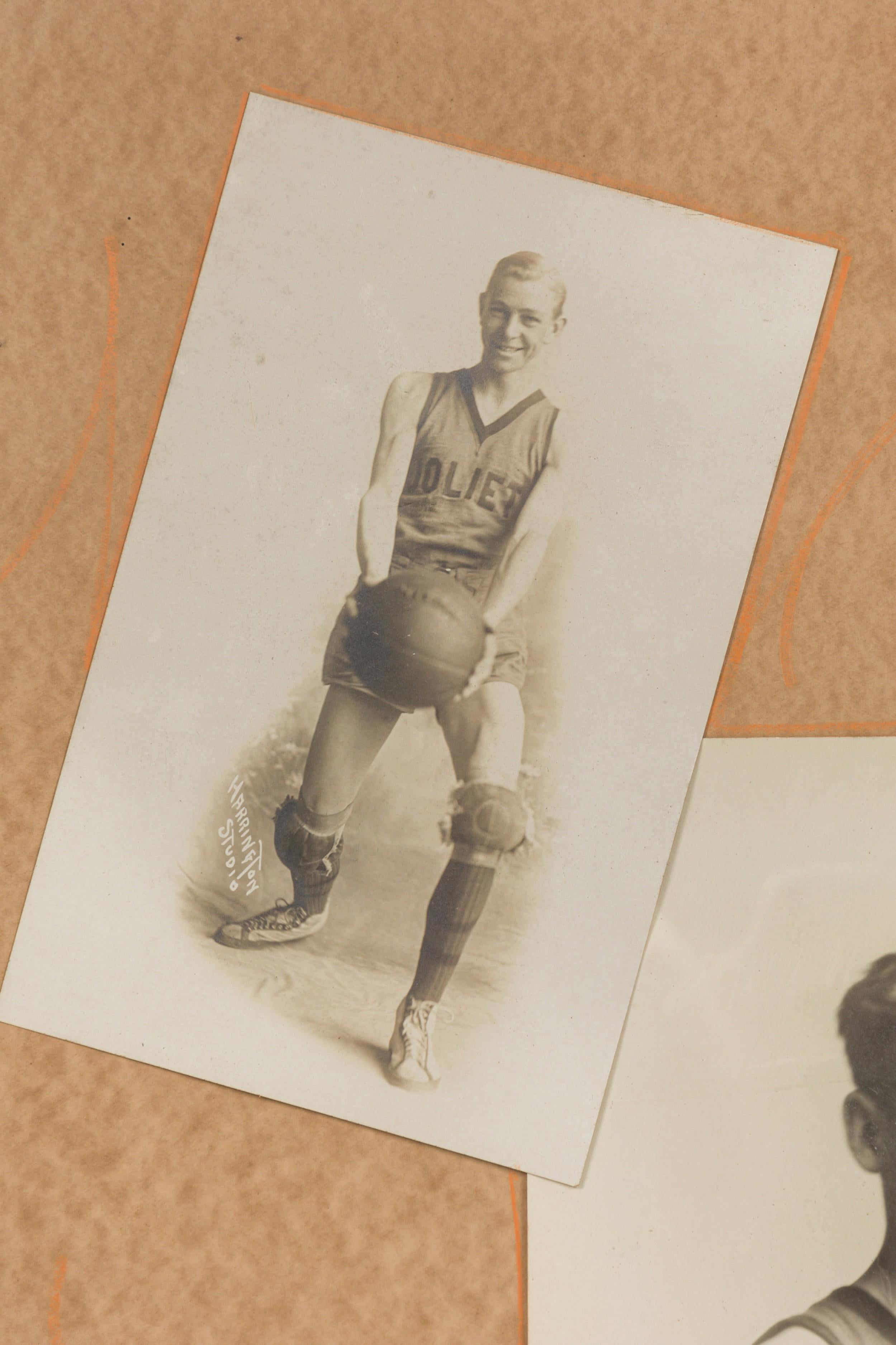 Amerikanische Vintage Jugend Basketball Team Foto Montage im Zustand „Gut“ im Angebot in Queens, NY