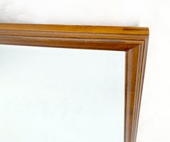 Miroir mural rectangulaire en noyer américain 40x52" Mitn