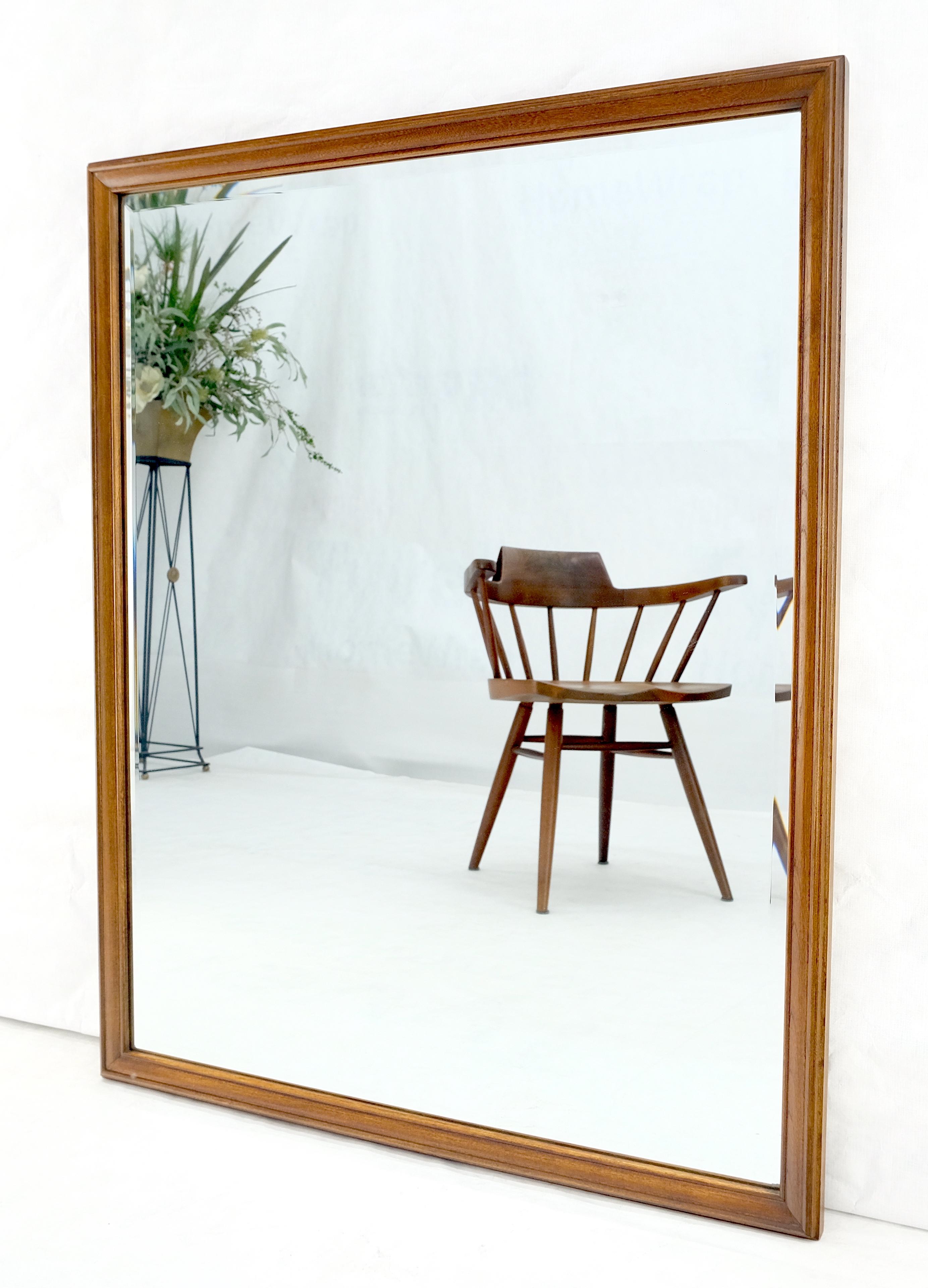 Miroir mural rectangulaire en noyer américain 40x52