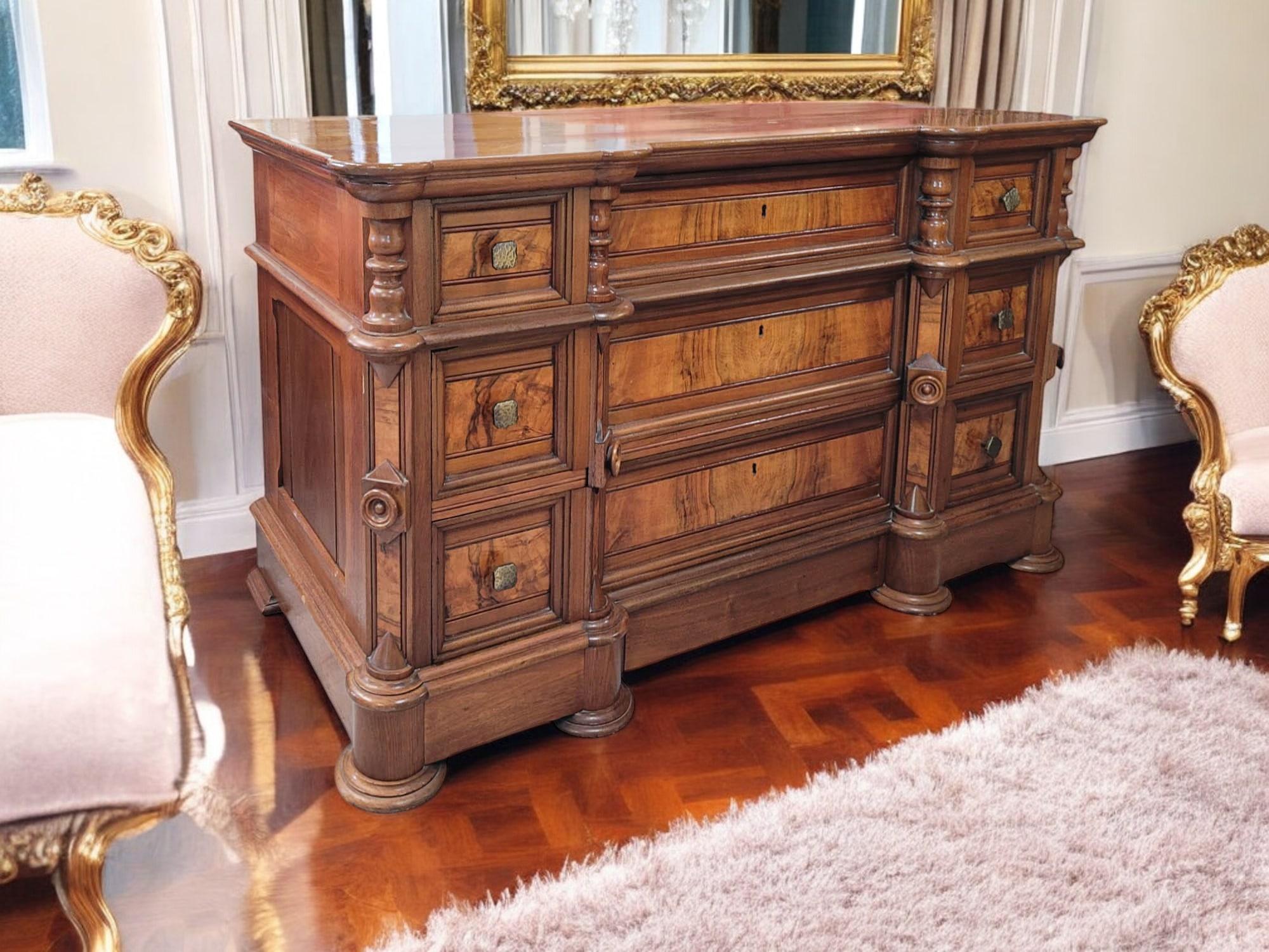American Walnut Block Front Chest of Drawers In Good Condition For Sale In North Palm Beach, FL