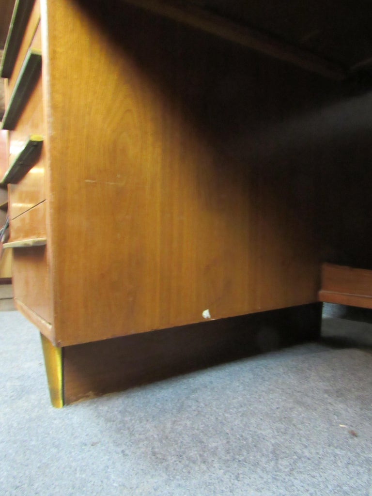 American Walnut and Brass Vintage Executive Desk For Sale at 1stDibs