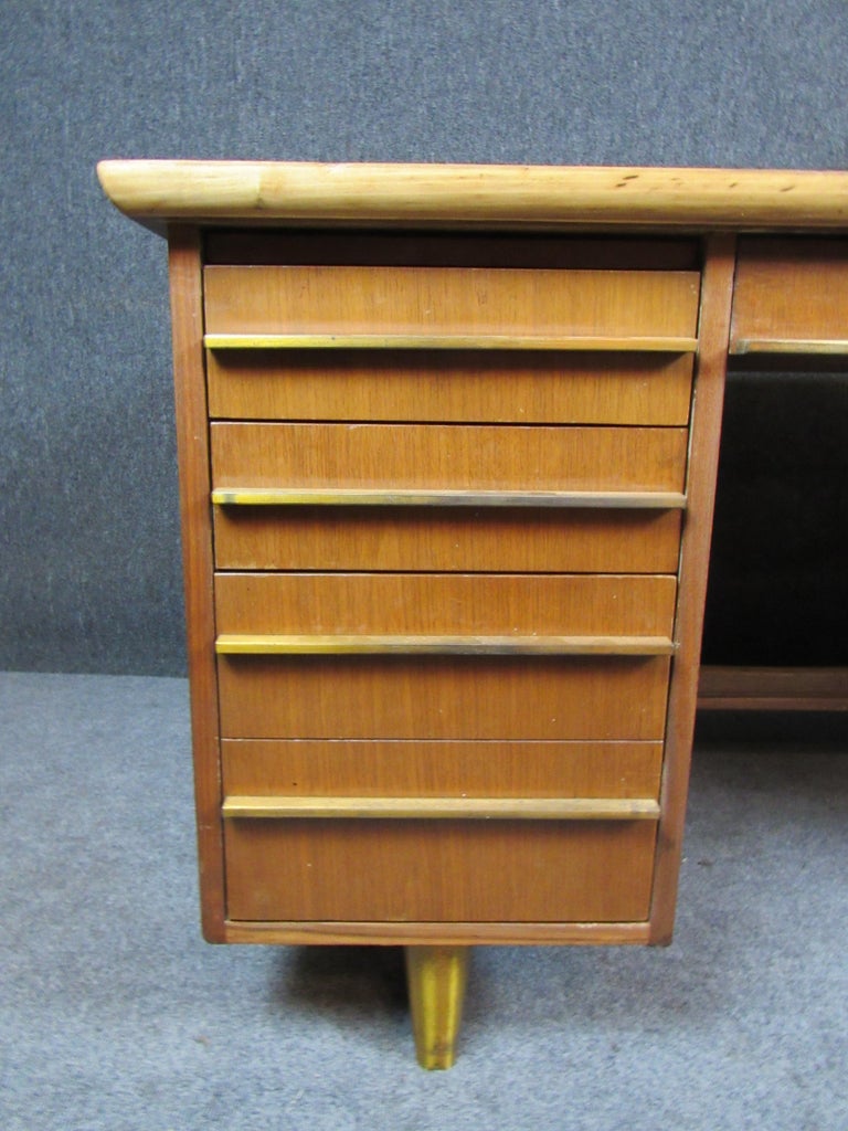 American Walnut and Brass Vintage Executive Desk For Sale at 1stDibs