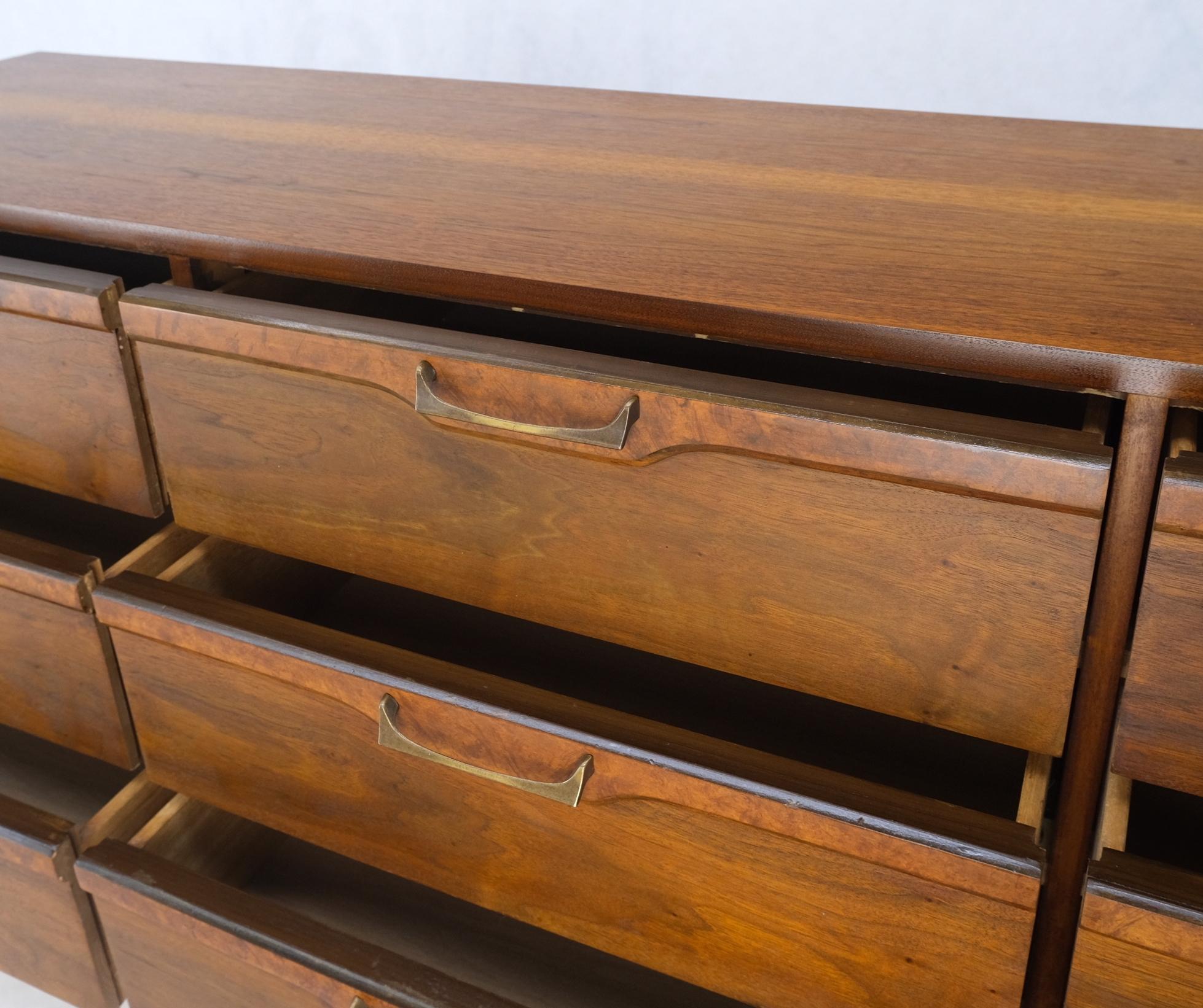 Lacquered American Walnut Burl Mid-Century Modern 9 Drawers Dresser Credenza Cabinet MINT! For Sale