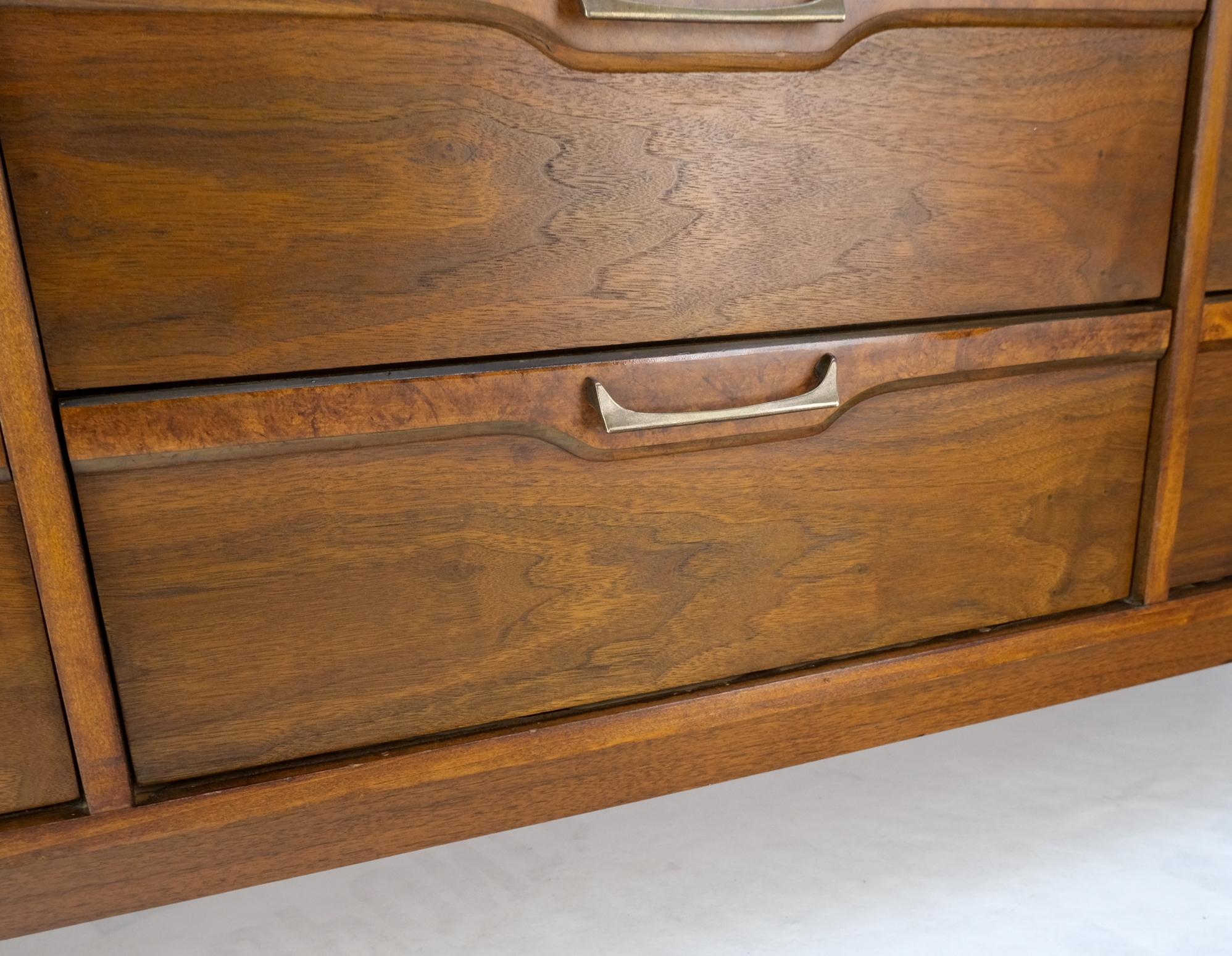 American Walnut Burl Mid-Century Modern 9 Drawers Dresser Credenza Cabinet MINT! For Sale 3