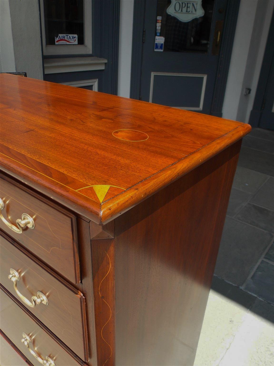 American Walnut Graduated Chest of Drawers with Patera Inlay. N.C. , Circa 1810 For Sale 3