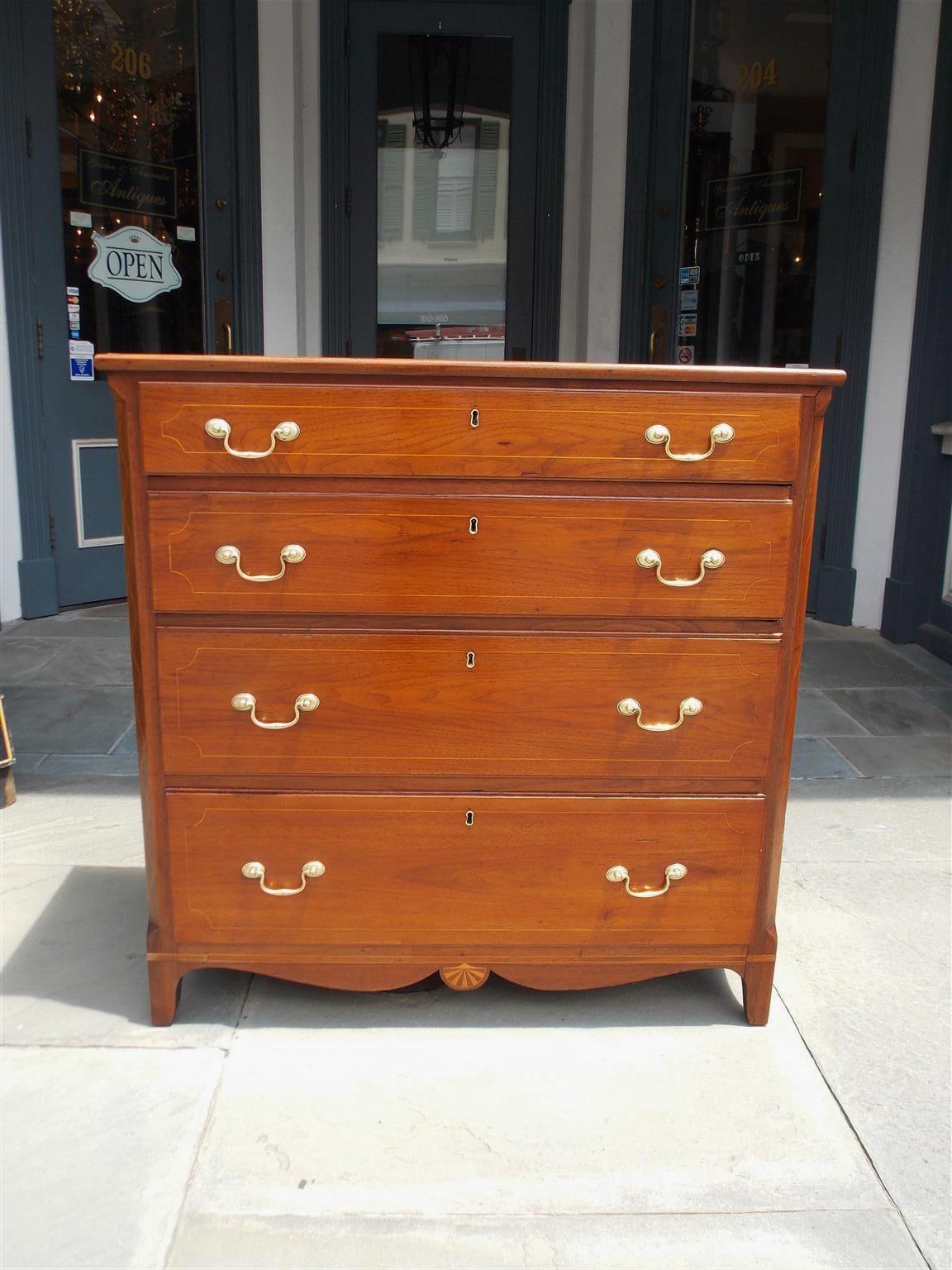 Hepplewhite American Walnut Graduated Chest of Drawers with Patera Inlay. N.C. , Circa 1810 For Sale