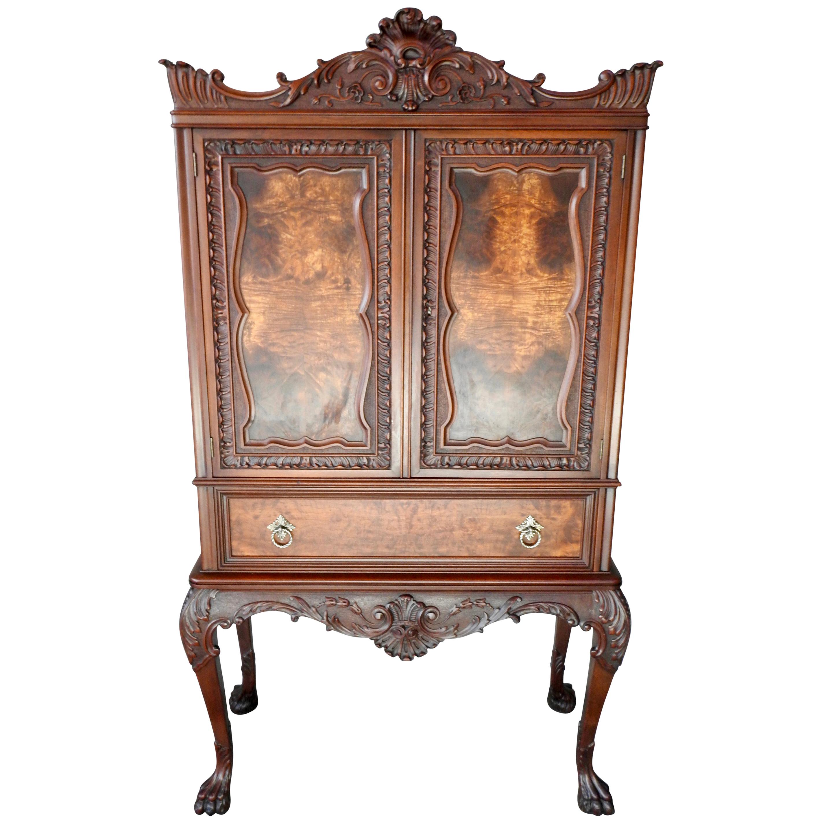 American Walnut Hairy Paw Hutch, Early 20th Century
