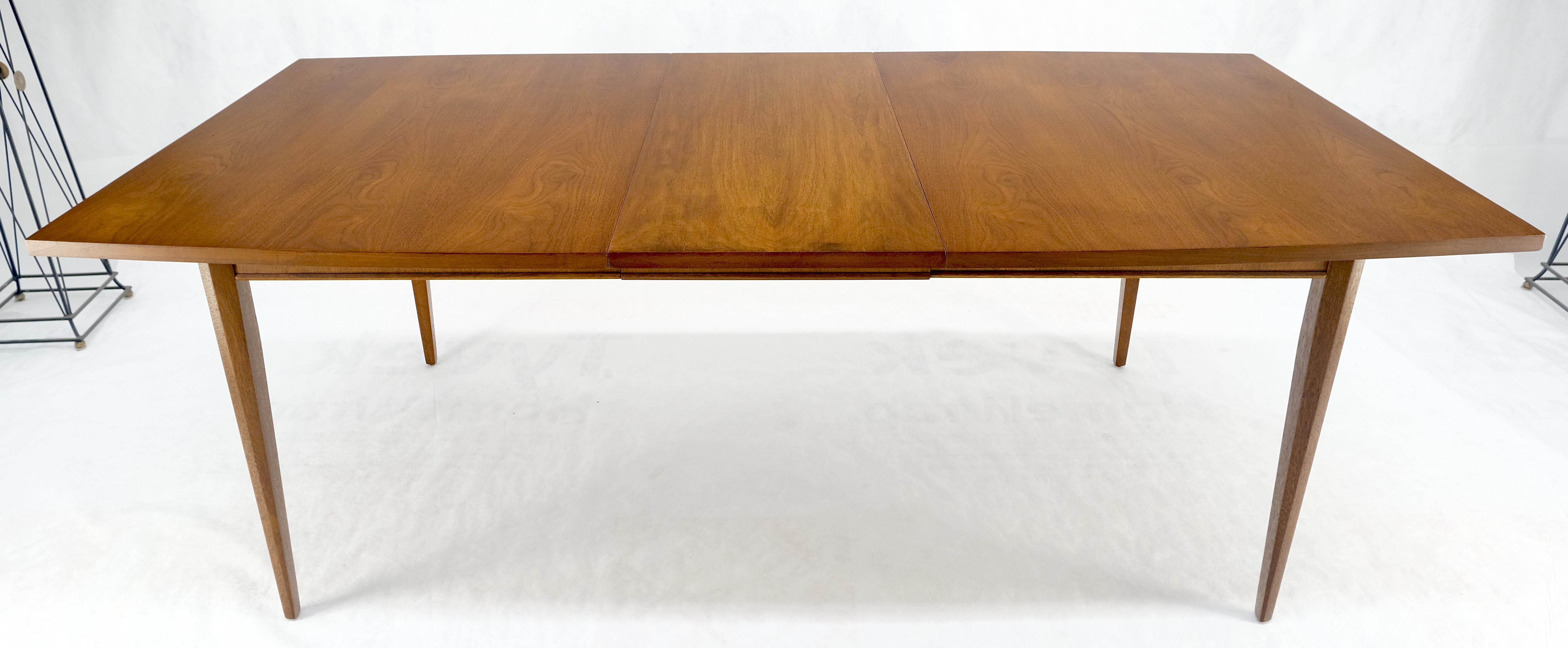 Table de salle à manger en noyer américain, style moderne danois du milieu du siècle, 1x18