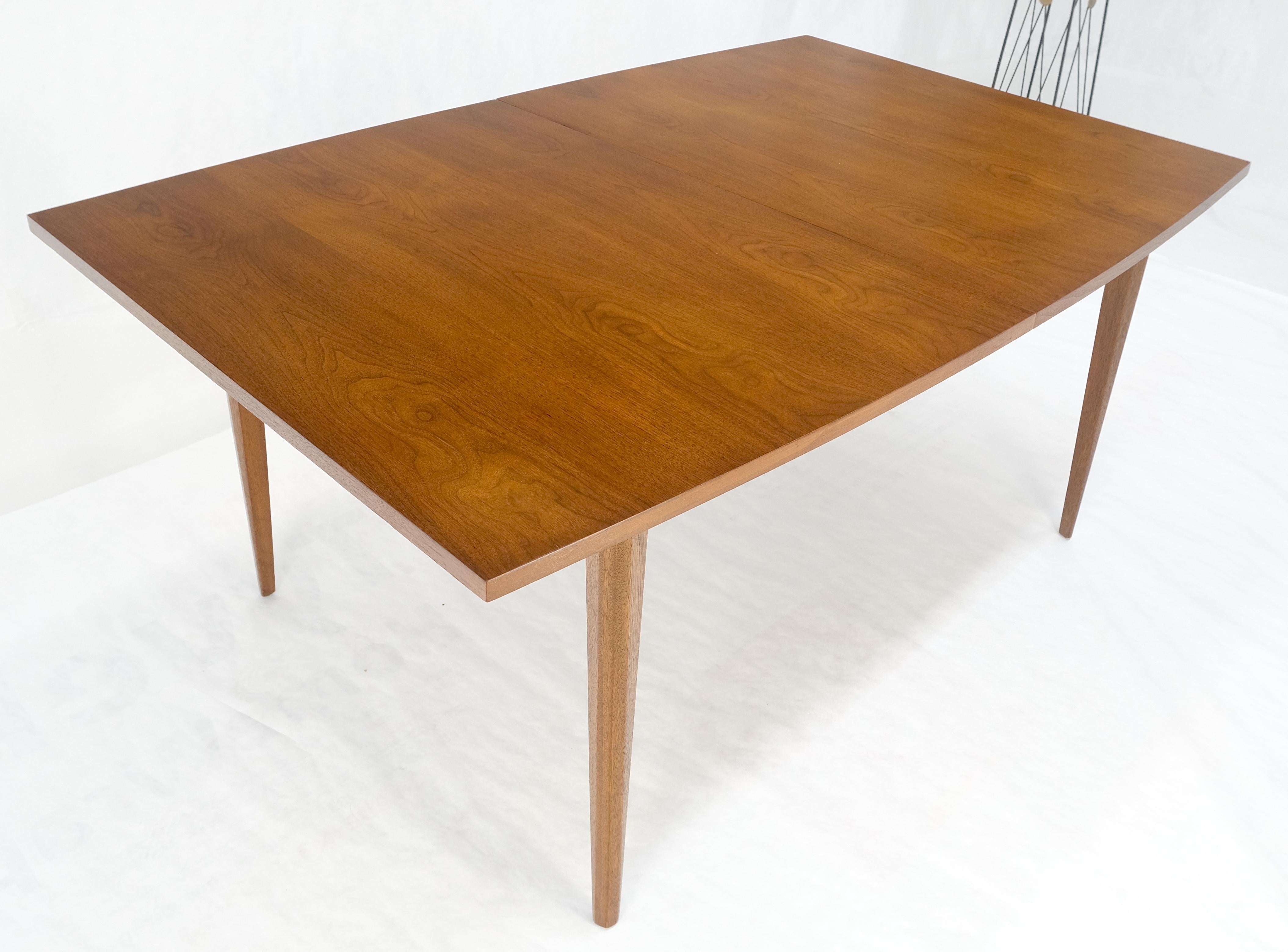 Table de salle à manger en noyer américain, style moderne danois du milieu du siècle, 1x18